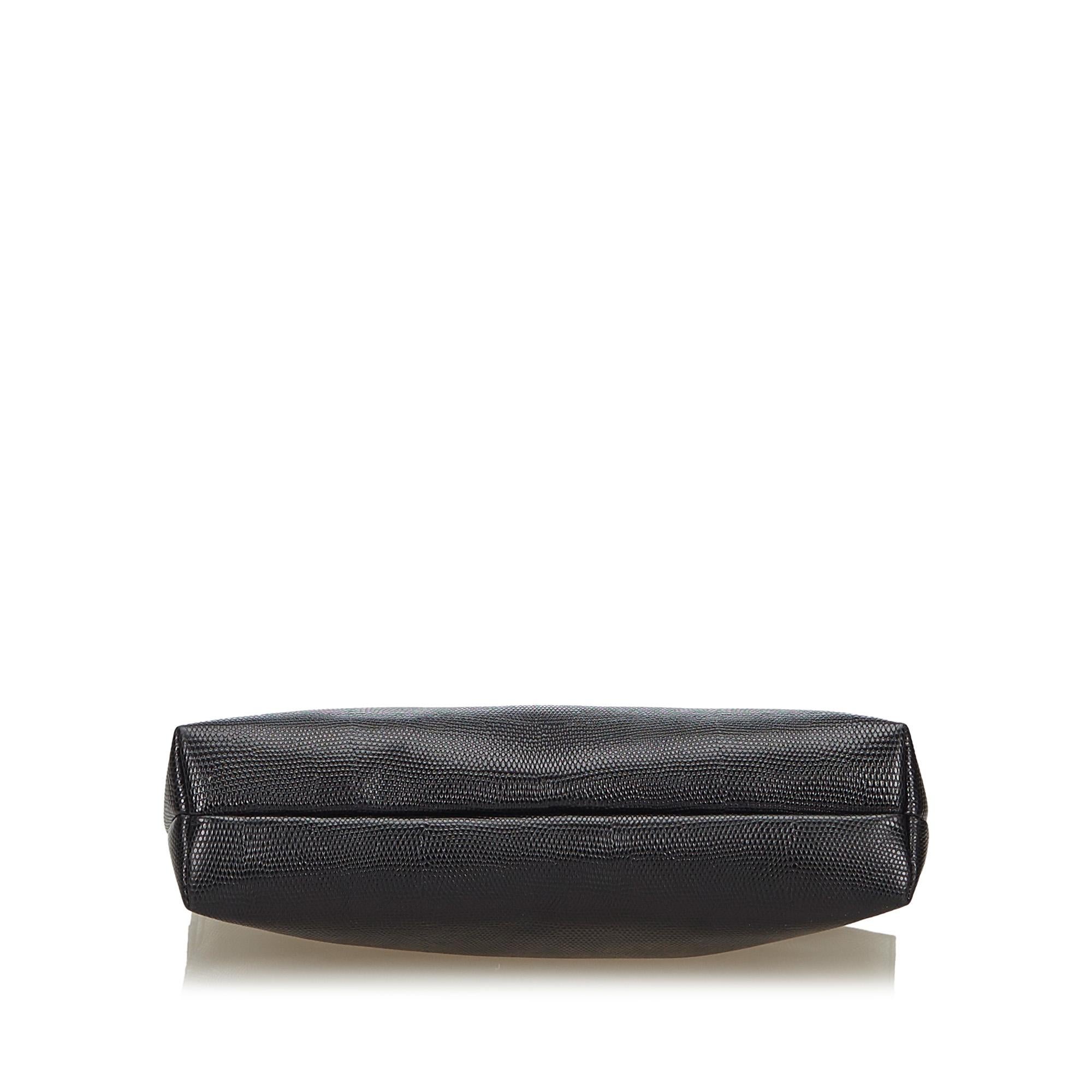 Women's Vintage Authentic Ferragamo Black Leather Vara Crossbody Bag Italy MEDIUM  For Sale