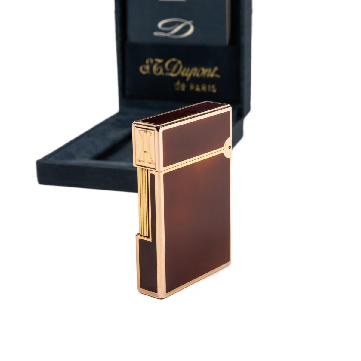 Women's or Men's Vintage Authentic Gold plated Ligne 2 ST Dupont Lighter in Fire Lacquer 1990s