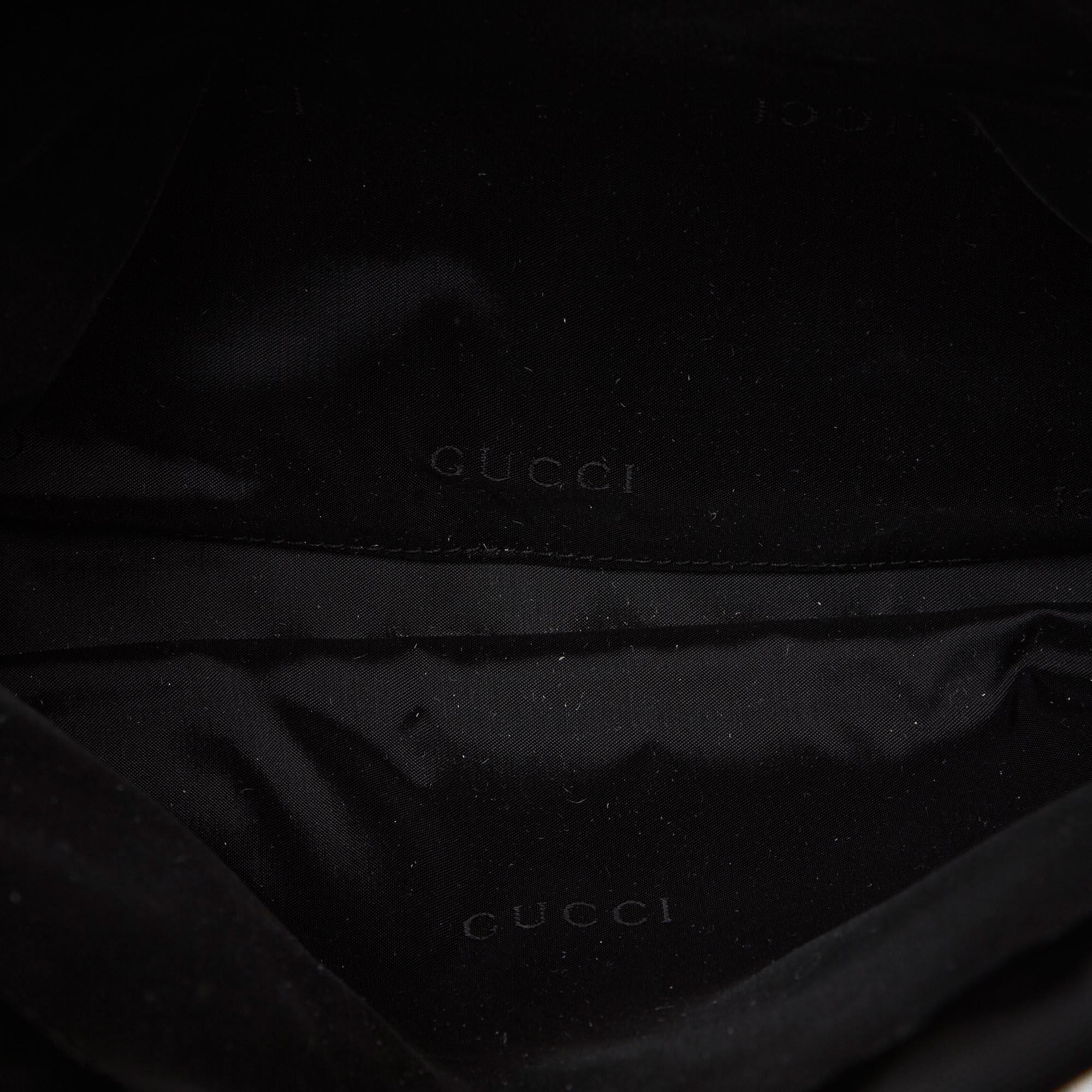 Vintage Authentic Gucci Black Canvas Fabric Bamboo Satchel Italy MEDIUM  For Sale 2