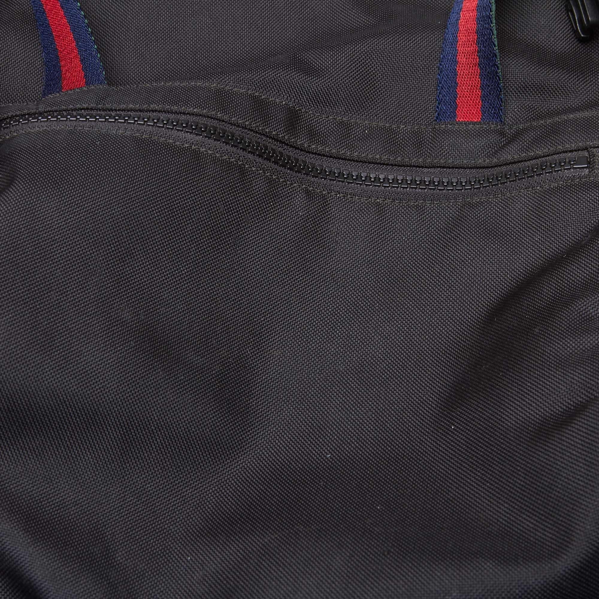 Vintage Authentic Gucci Black Canvas Fabric Techno Web Backpack Italy LARGE  For Sale 6