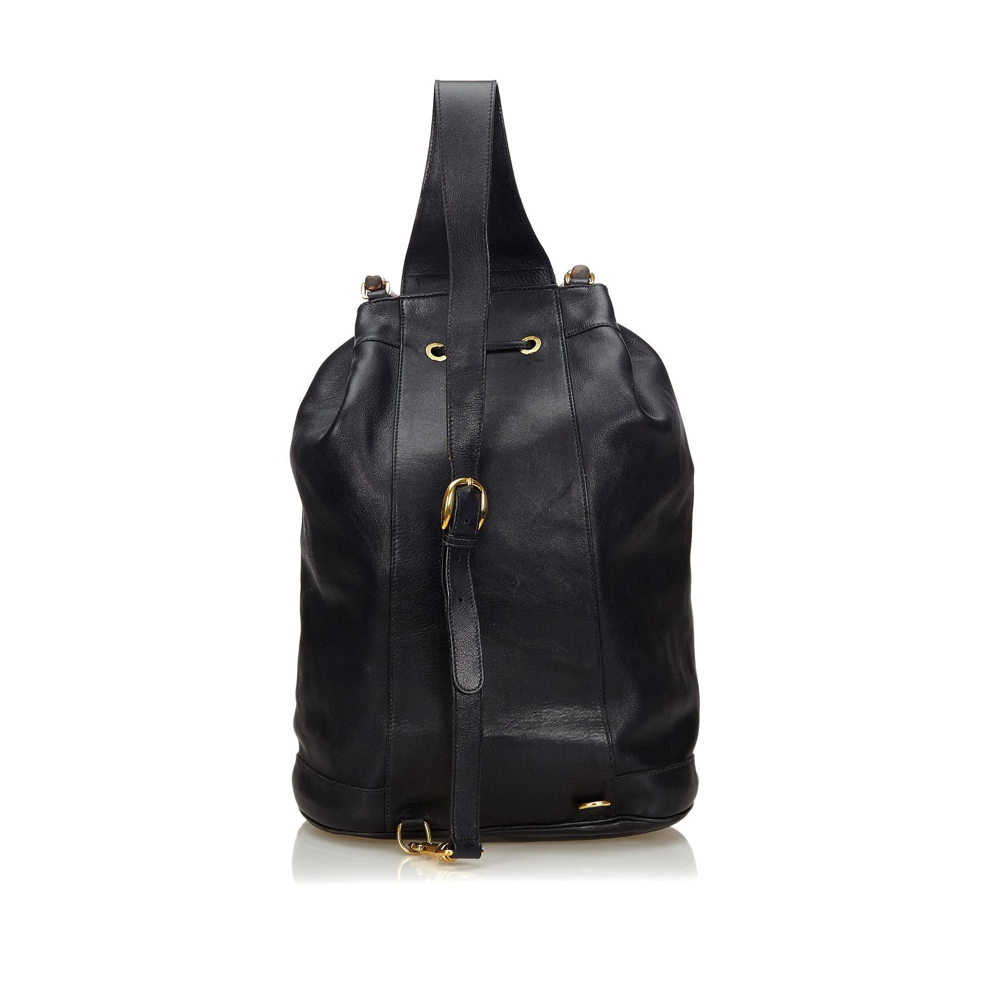 Vintage Authentic Gucci Black Leather Bamboo Drawstring Backpack Italy LARGE  In Good Condition In Orlando, FL
