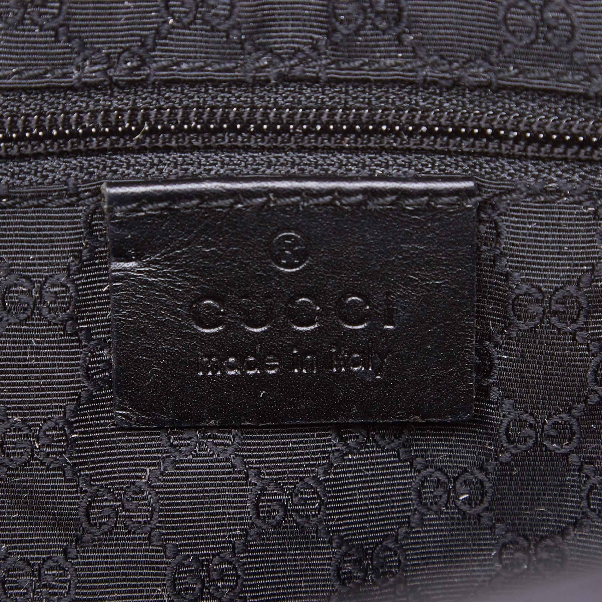 Vintage Authentic Gucci Black Leather Shoulder Bag Italy MEDIUM  For Sale 2