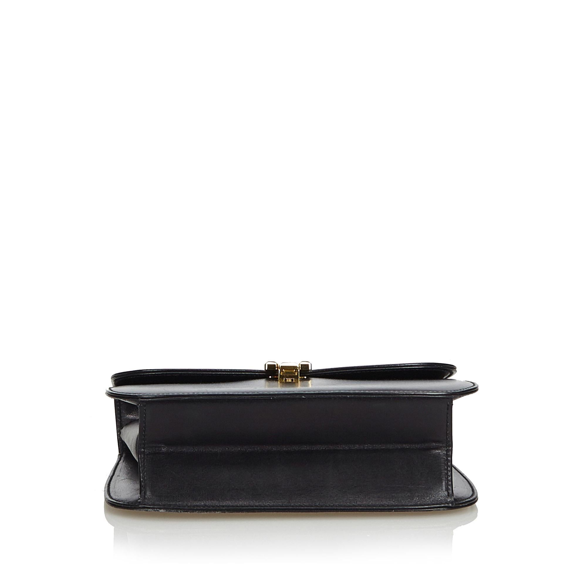 Women's Vintage Authentic Gucci Black Leather Vintage Handbag Italy MEDIUM  For Sale