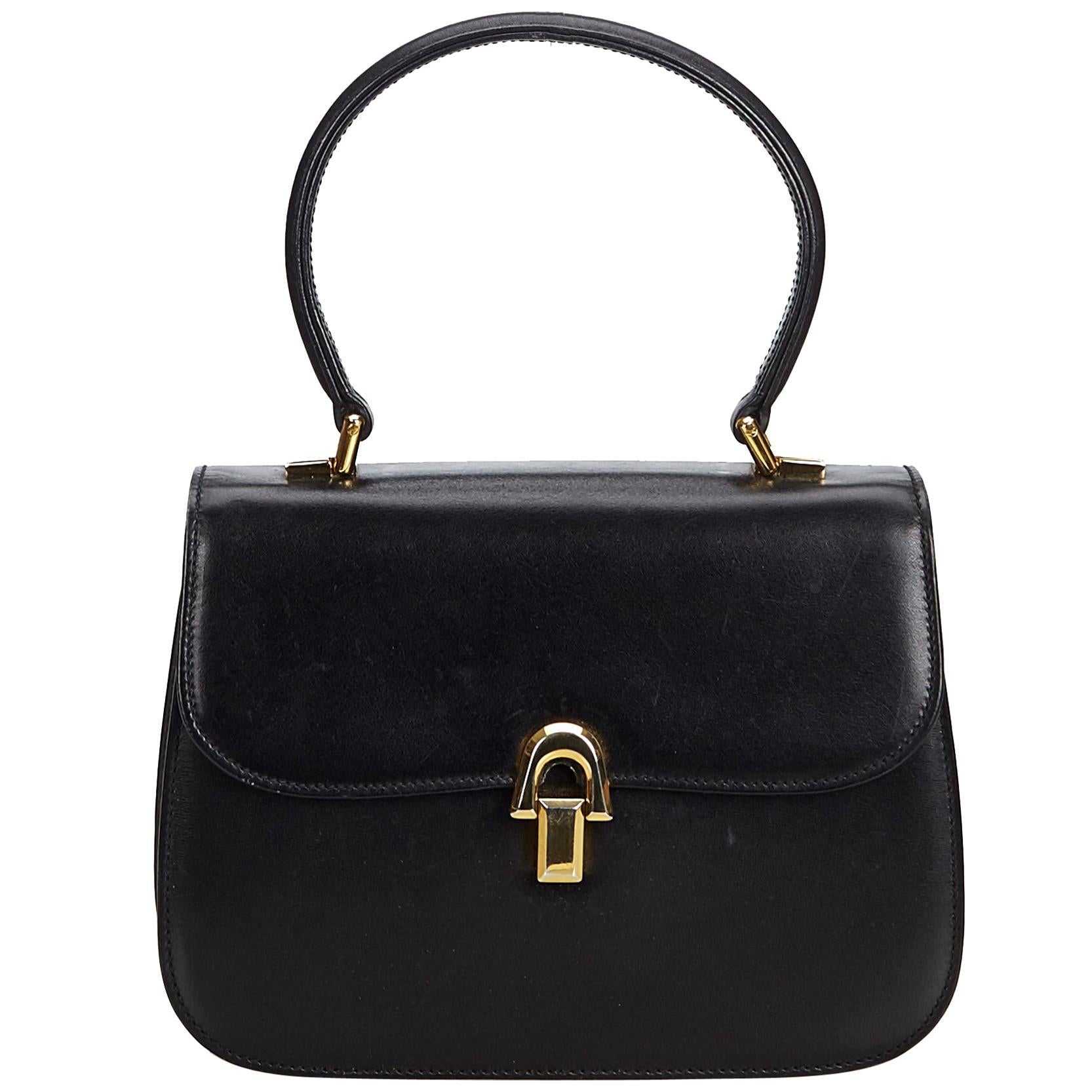 Vintage Authentic Gucci Black Leather Vintage Handbag Italy MEDIUM  For Sale