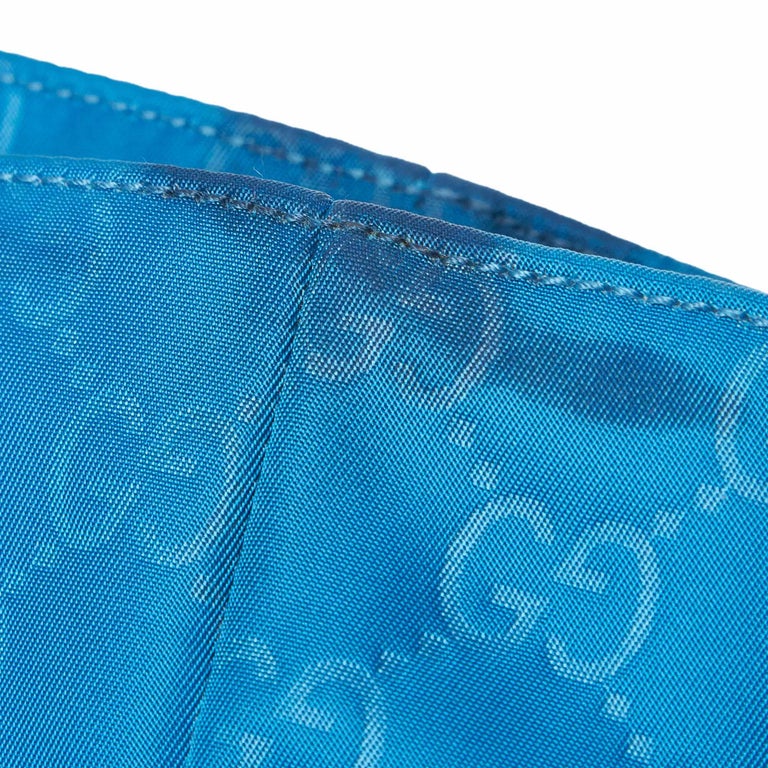 Vintage Authentic Gucci Blue Nylon Fabric GG Tote Bag Italy LARGE For Sale at 1stdibs