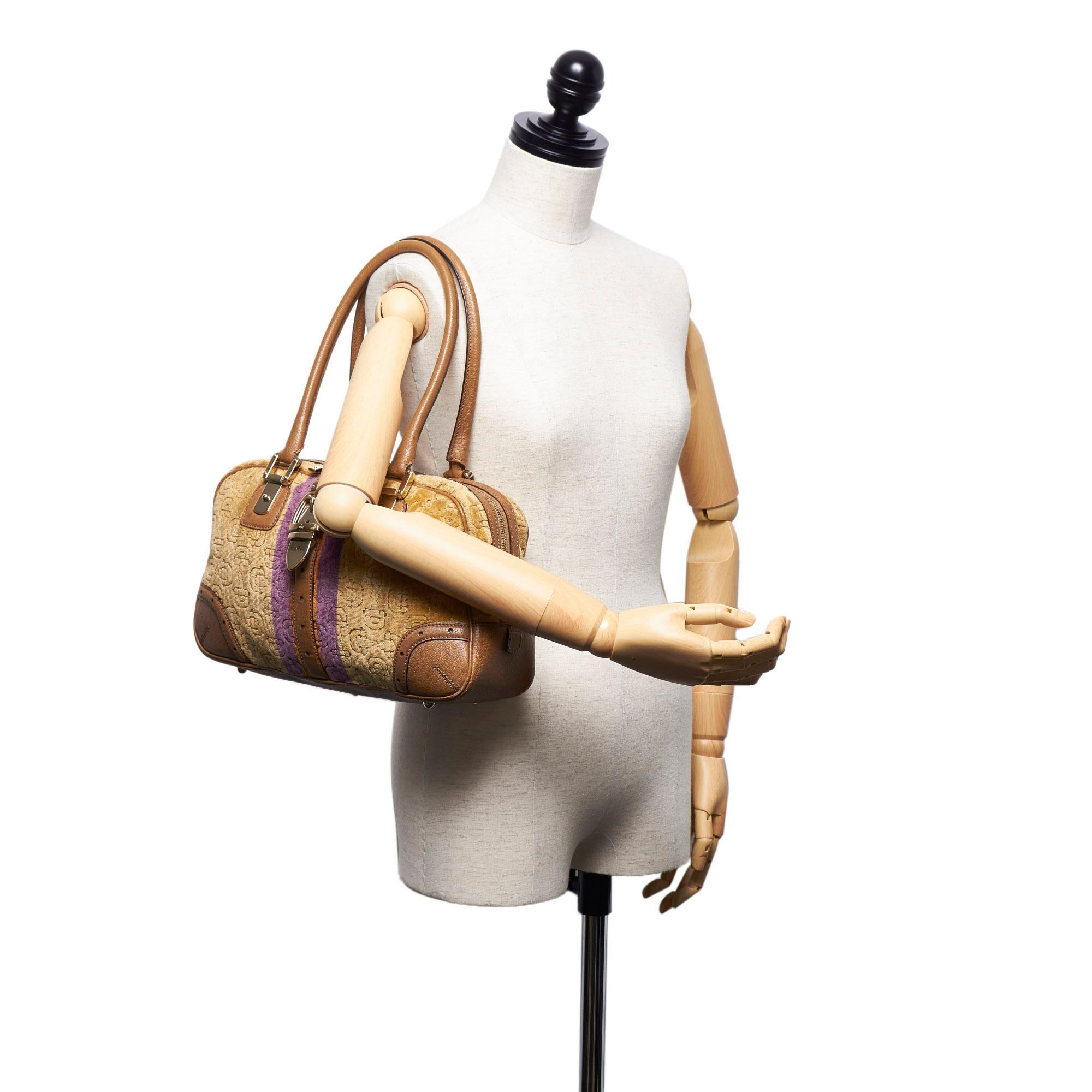 Vintage Authentic Gucci Brown Horsebit Shoulder Bag Italy w MEDIUM  For Sale 5