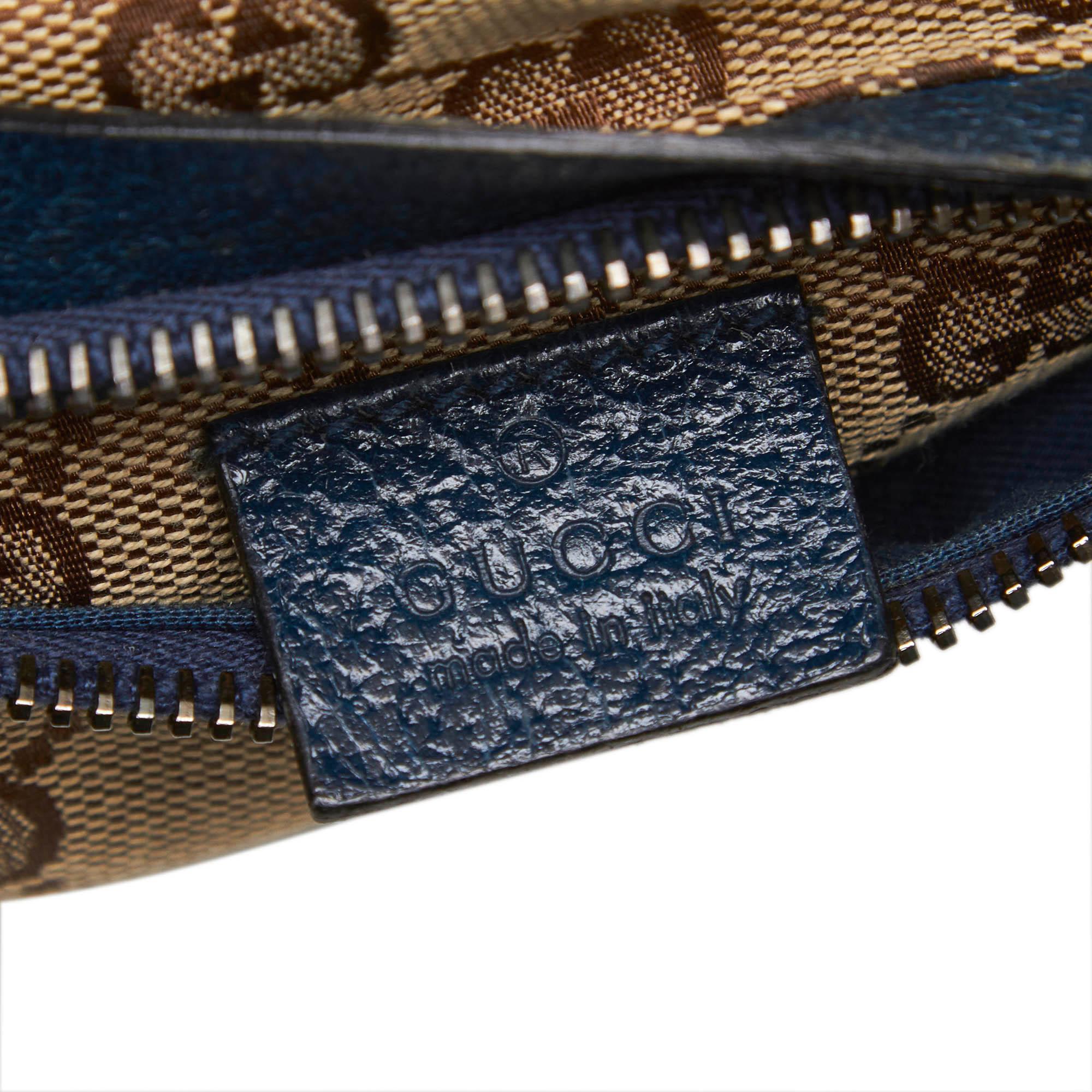 Women's Vintage Authentic Gucci Brown Jacquard Fabric GG Belt Bag ITALY w SMALL  For Sale