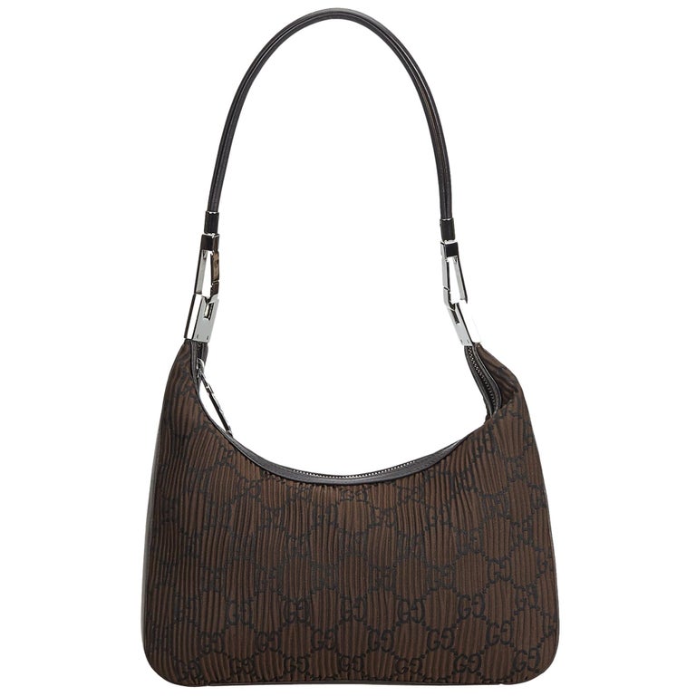Vintage Authentic Gucci Brown Nylon Fabric GG Shoulder Bag Italy MEDIUM For Sale at 1stDibs