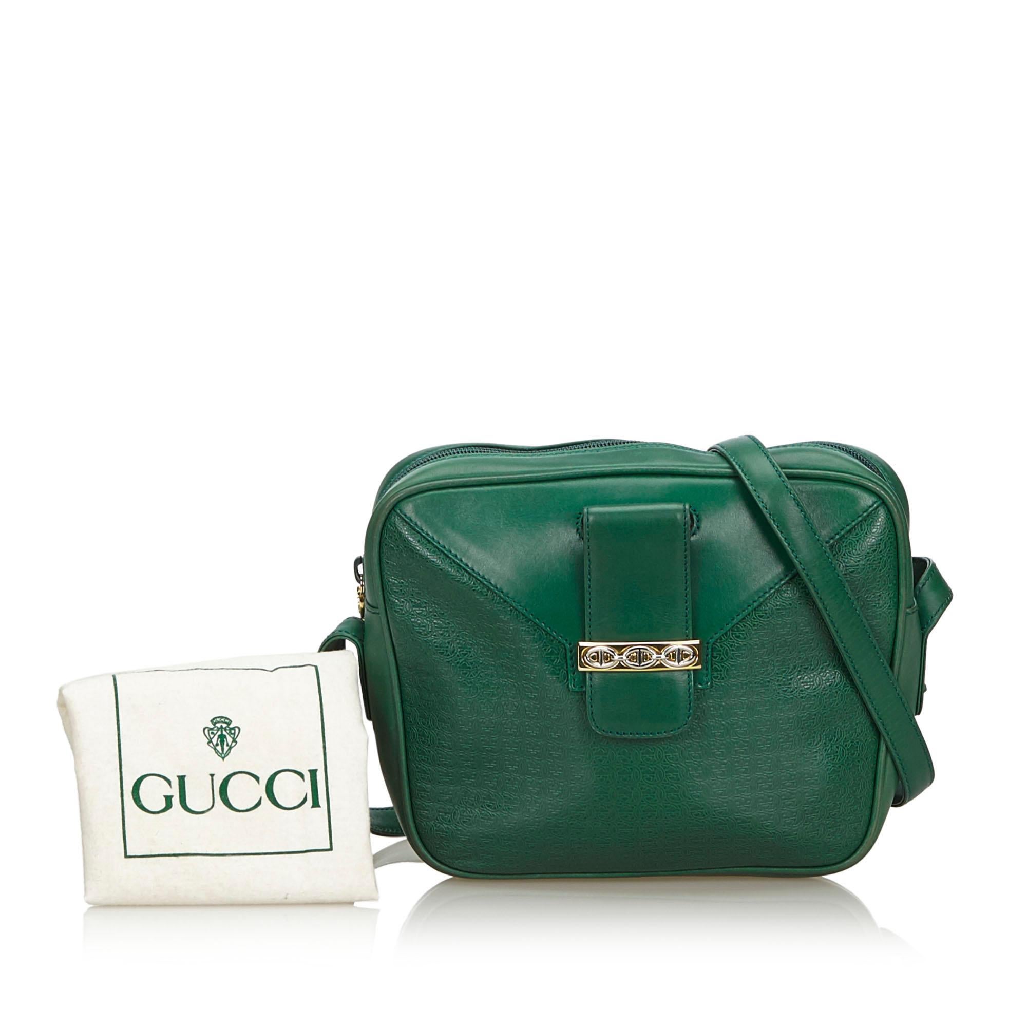 Vintage Authentic Gucci Green Leather Crossbody Bag Italy w/ Dust Bag SMALL  For Sale 6