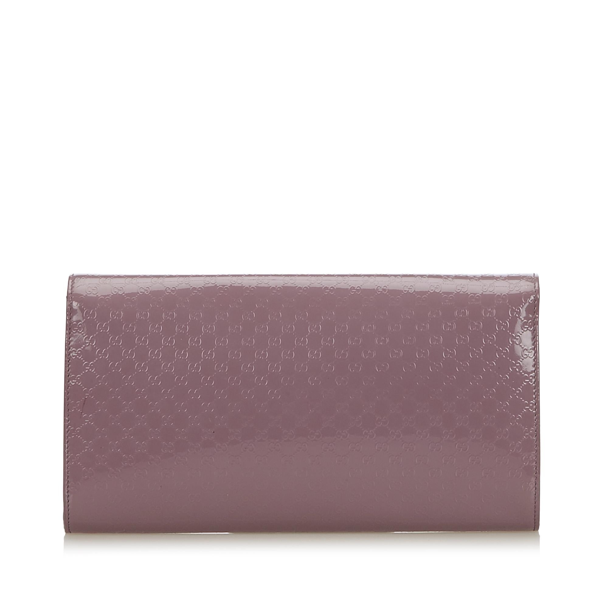 Gray Vintage Authentic Gucci Purple Microguccissima Broadway Clutch Italy SMALL  For Sale