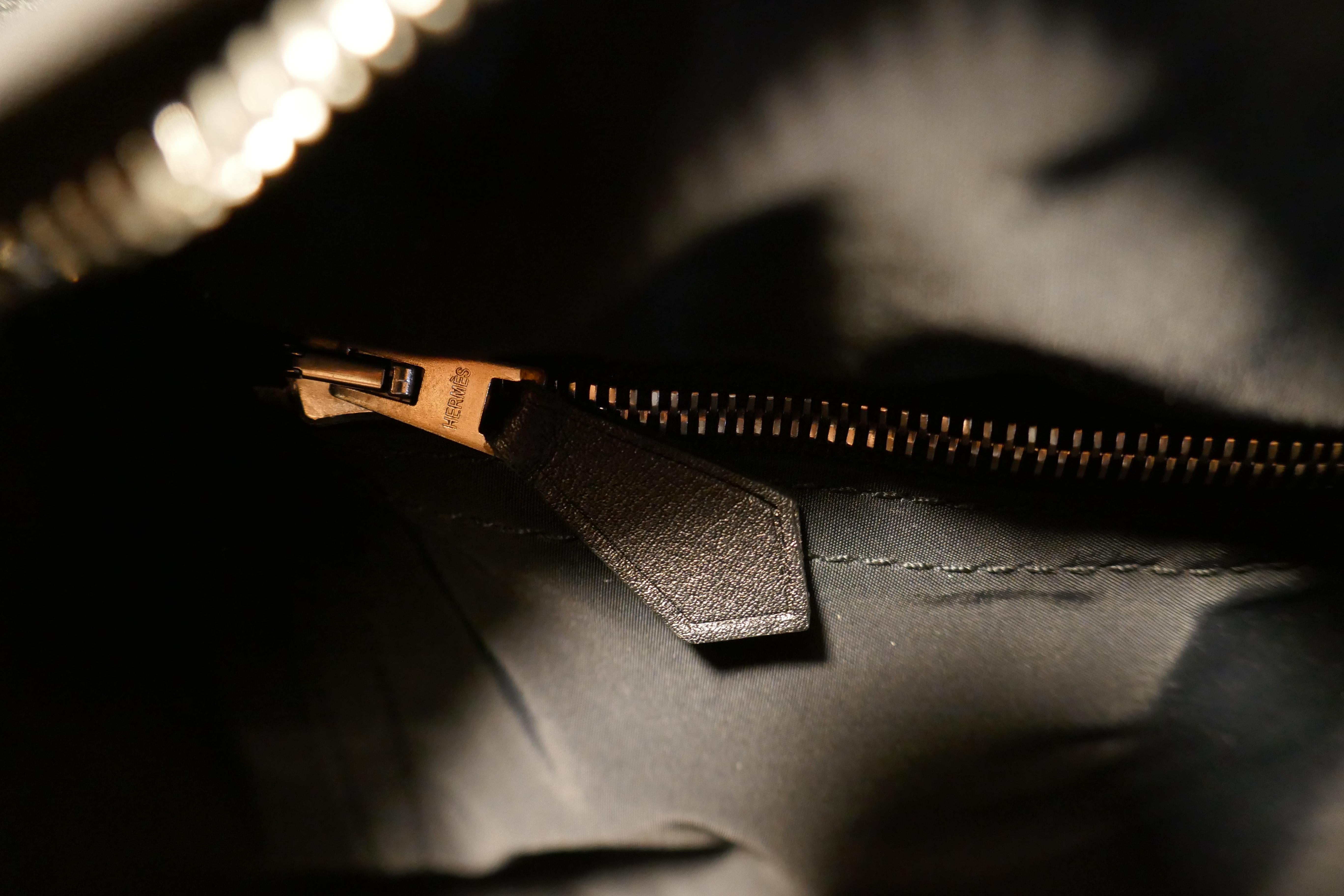 Sac cabas Acapulco PM vintage authentique Hermès en cuir noir et tissu de nylon en vente 4