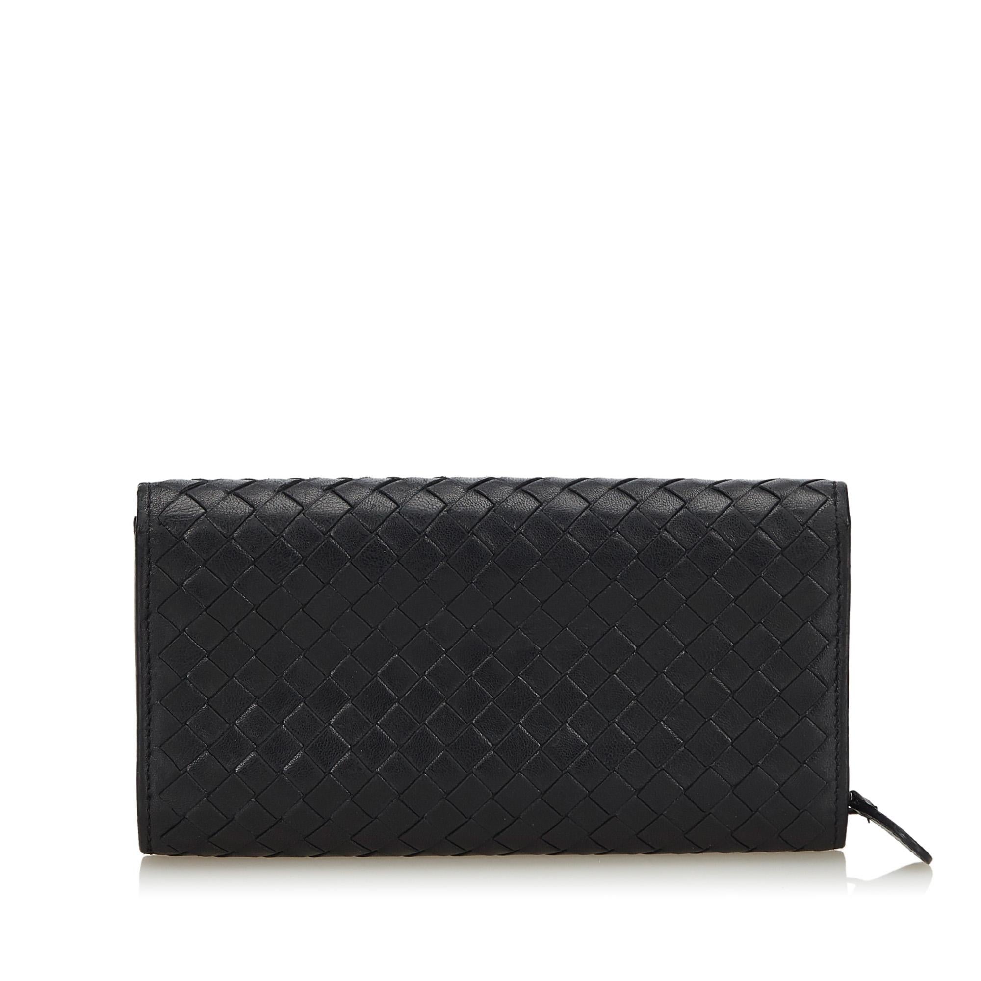Black Vintage Authentic Leather Intrecciato Continental Wallet w Dust Bag Box  For Sale