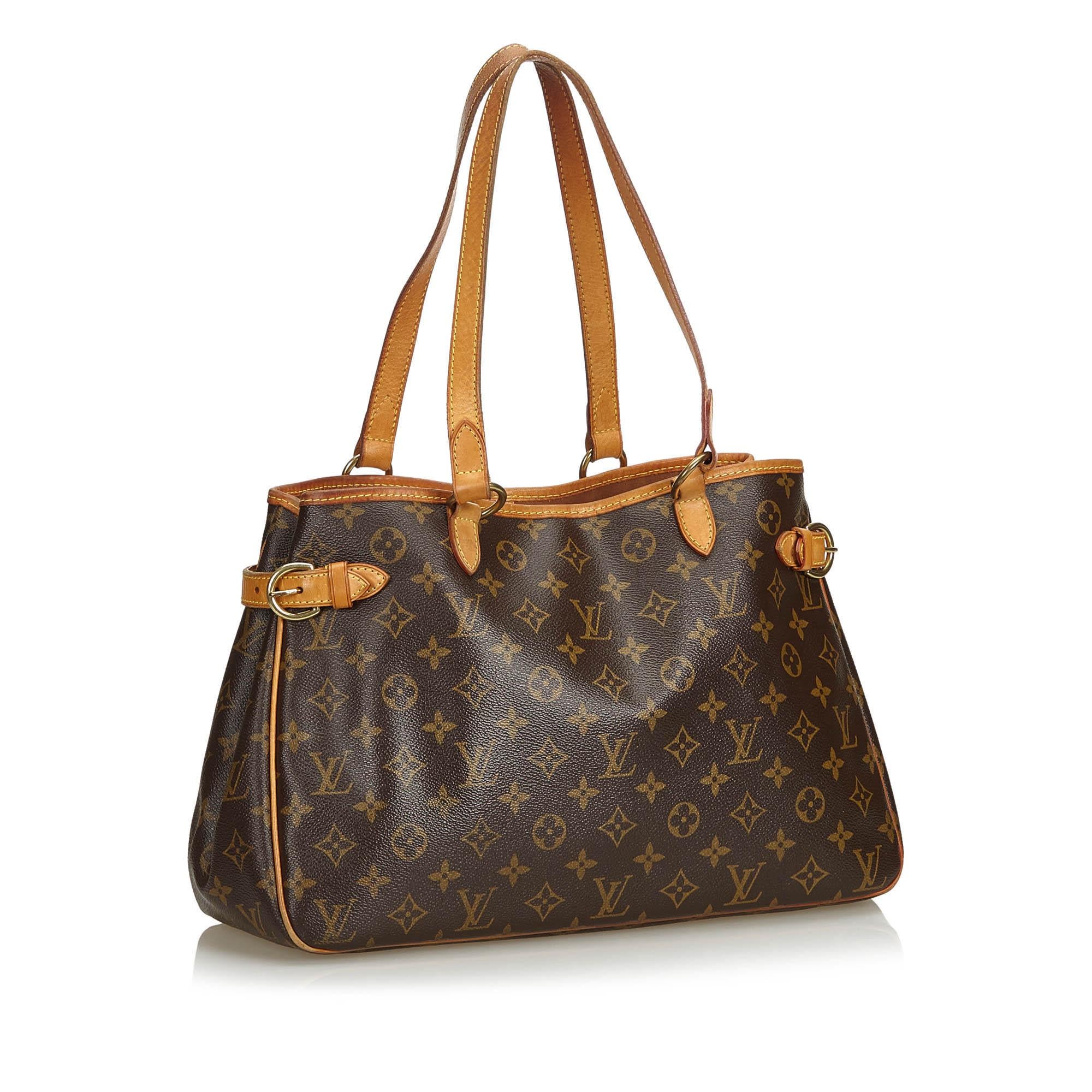 The Batignolles Horizontal features a monogram canvas body with leather belt details, flat leather straps, a top lobster claw clasp closure, and interior zip and open pockets. It carries as B condition rating.

Inclusions: 
Dust Bag

Louis Vuitton