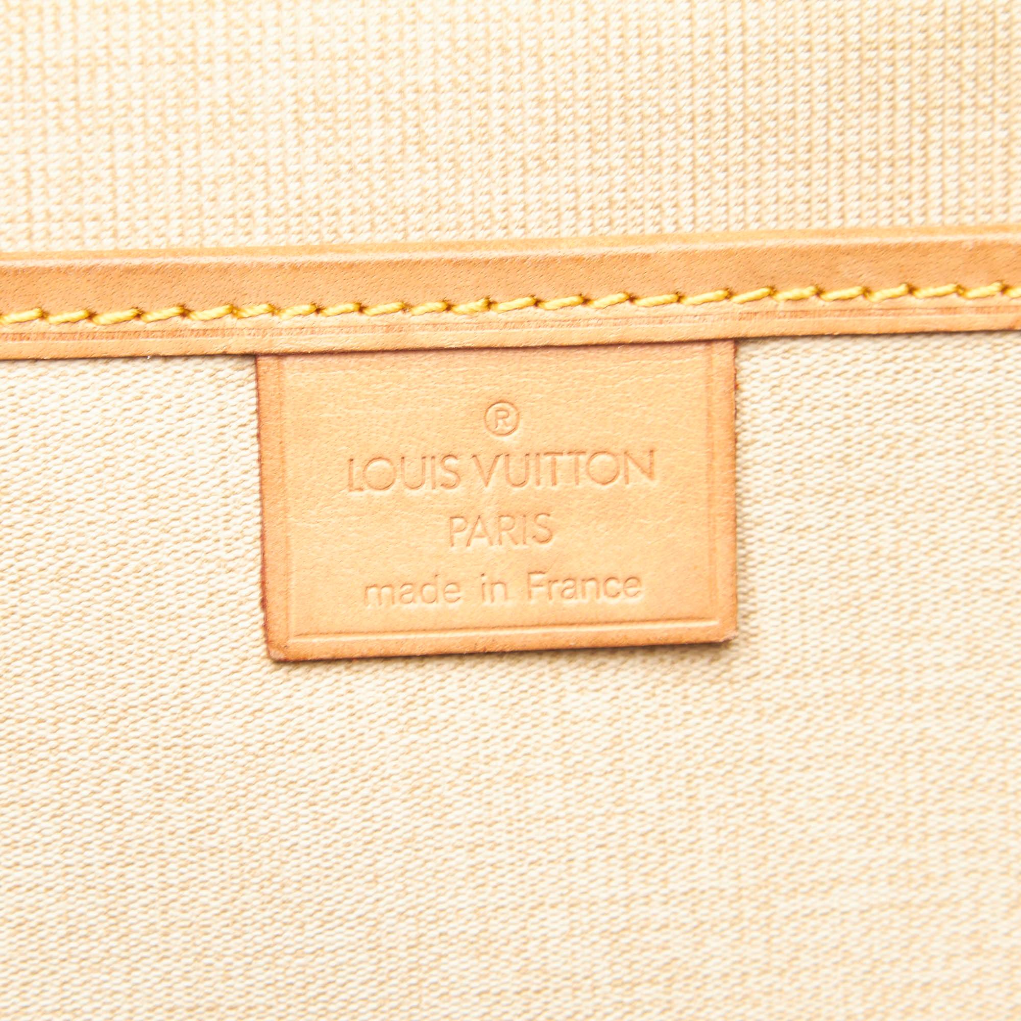 Vintage Authentic Louis Vuitton Brown Monogram Canvas Excursion France MEDIUM  For Sale 1