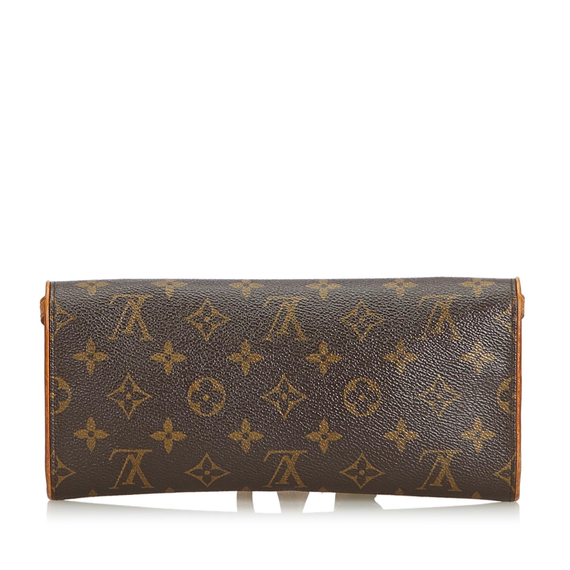 Vintage Authentic Louis Vuitton Brown Pochette Twin GM France w LARGE  In Good Condition For Sale In Orlando, FL