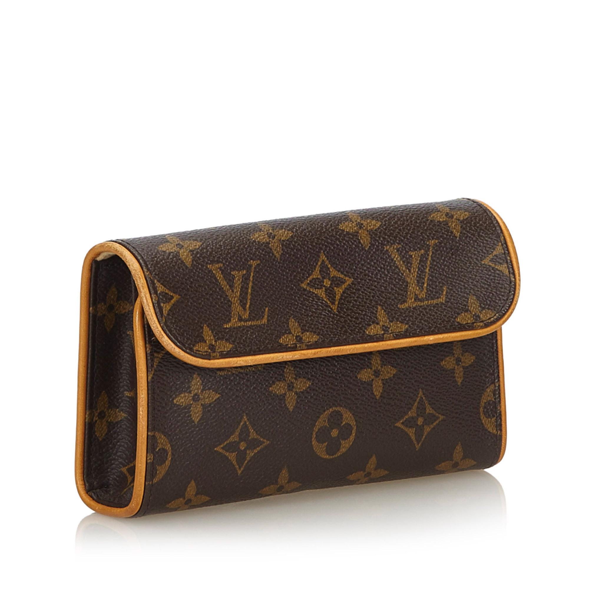 The Pochette Florentine features the monogram canvas, a front flap with a magnetic closure, and a flat leather strap. It carries as AB condition rating.

Inclusions: 
Dust Bag


Louis Vuitton pieces do not come with an authenticity card please refer
