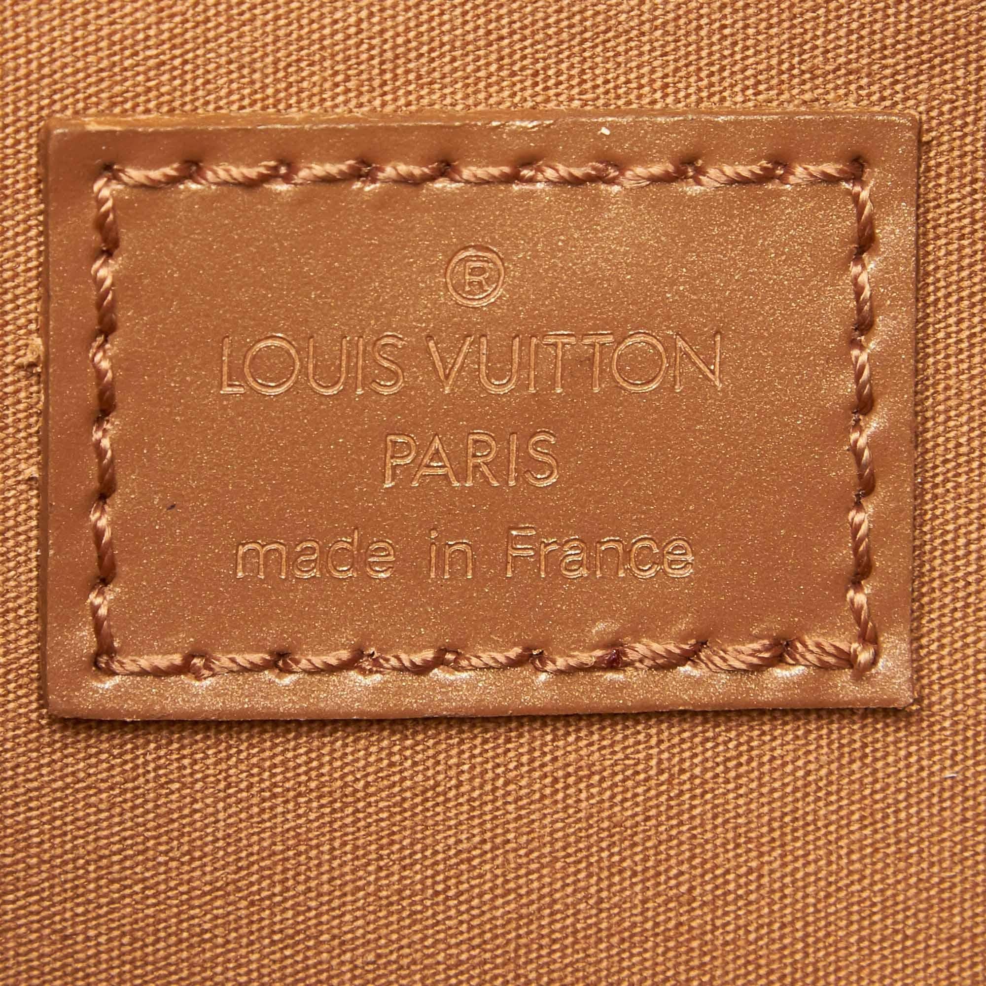 Vintage Authentic Louis Vuitton Gold Monogram Glace Shelton France MEDIUM  For Sale 2