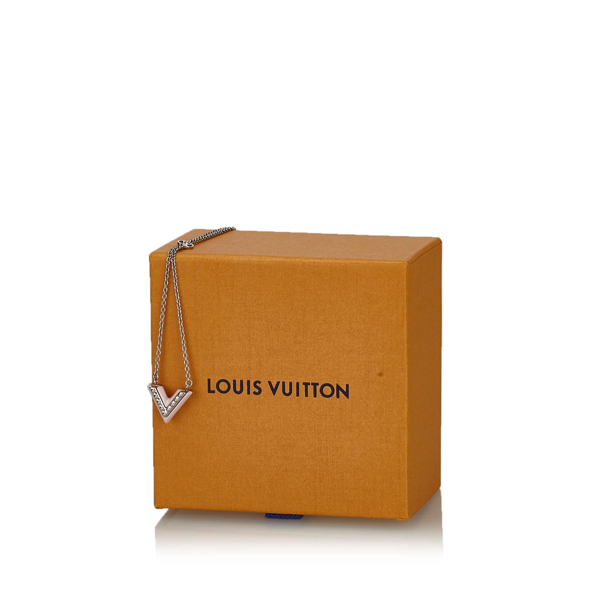 Vintage Authentic Louis Vuitton Metal Lacquer Essential V Necklace w Box SMALL  2