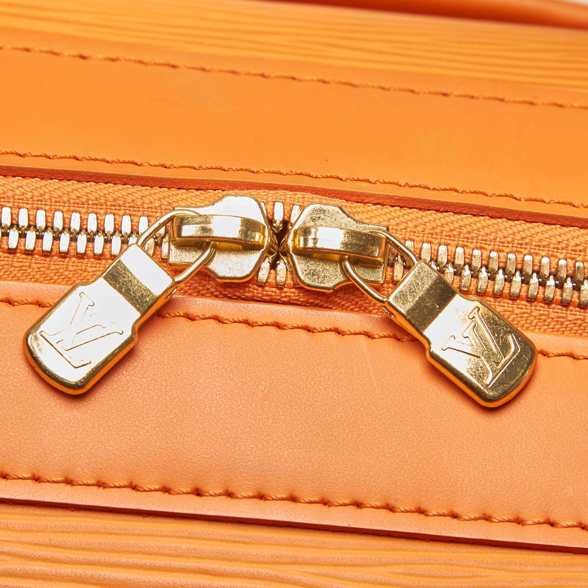 Vintage Authentic Louis Vuitton Orange Epi Leather Dhanura GM France LARGE  For Sale 4