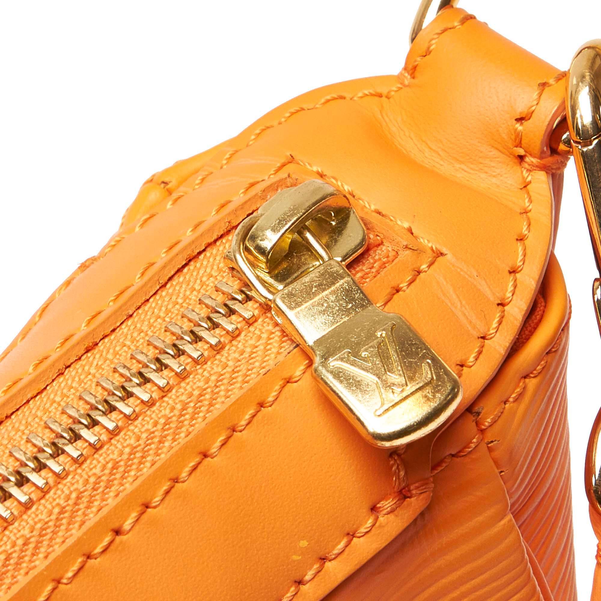 Vintage Authentic Louis Vuitton Orange Epi Leather Dhanura PM France SMALL  For Sale 5