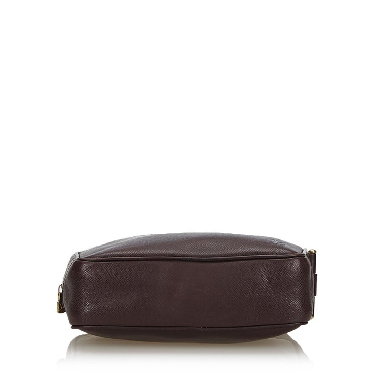 Louis Vuitton Kaluga Pochette Clutch Taiga Leather at 1stDibs