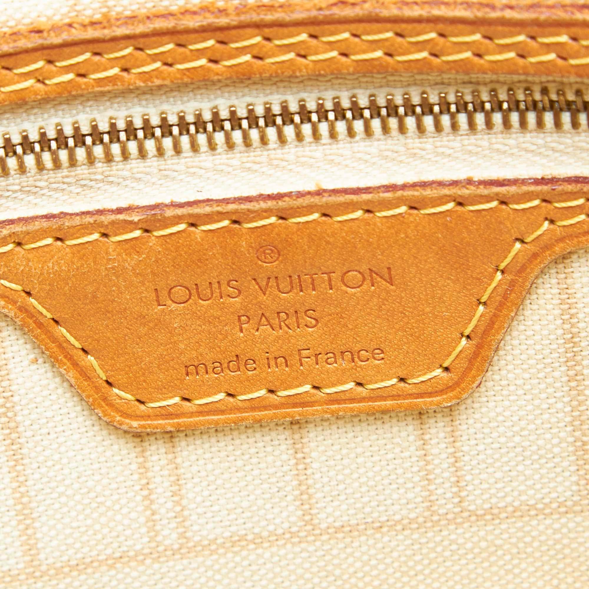 Women's Vintage Authentic Louis Vuitton White Azur Neverfull PM France SMALL  For Sale