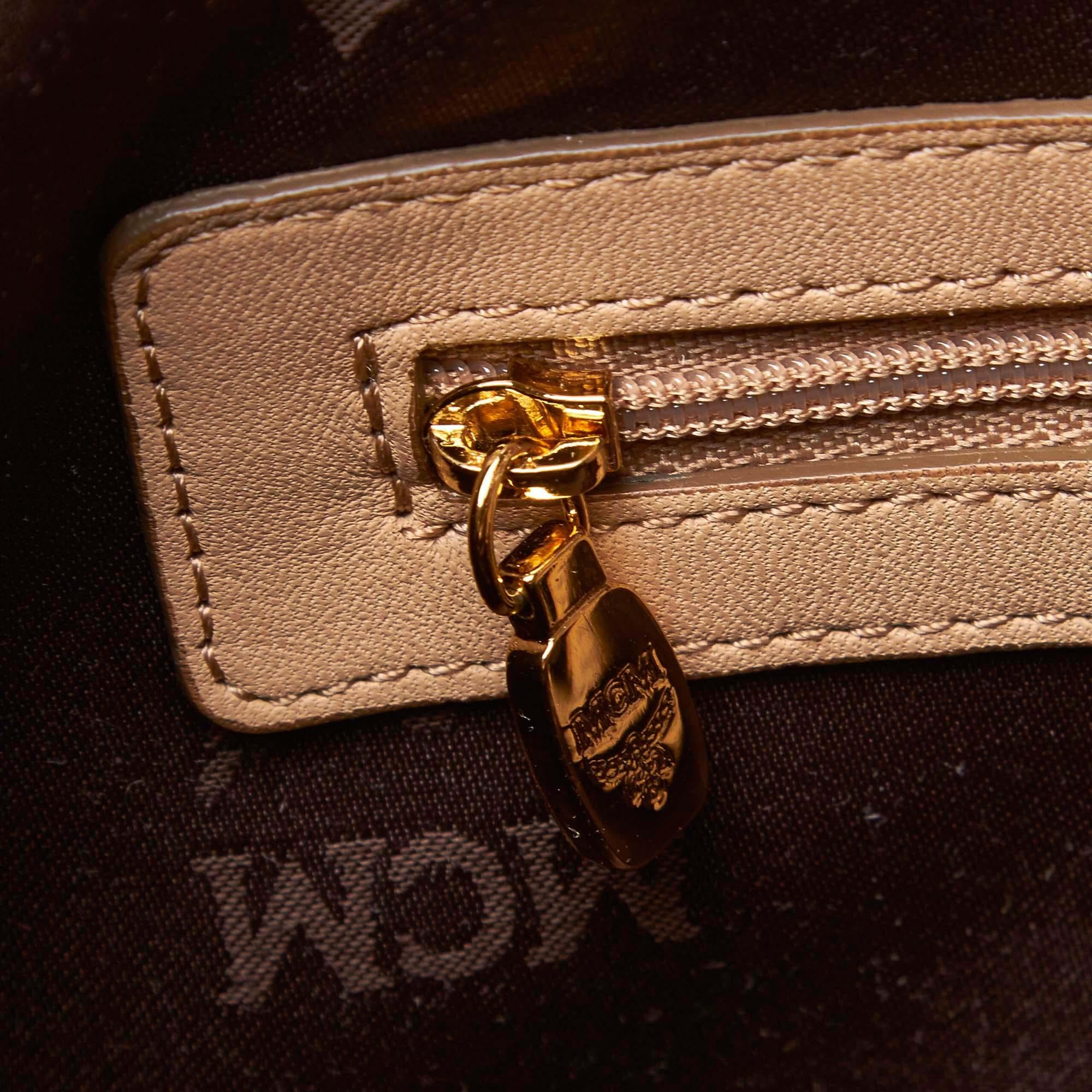 Vintage Authentic MCM Brown Leather Visetos Handbag GERMANY w/ Dust Bag MEDIUM  In Good Condition For Sale In Orlando, FL