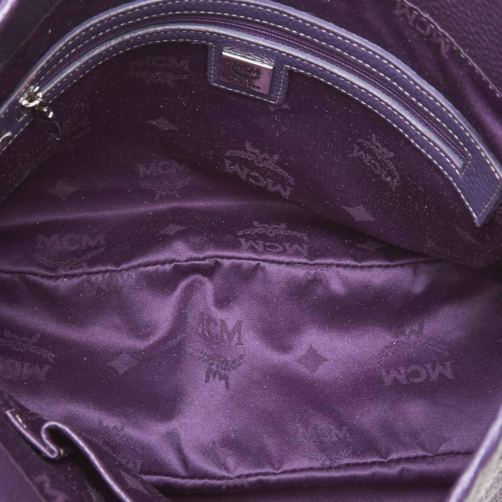 Women's Vintage Authentic MCM Purple Leather Handbag Germany MEDIUM  For Sale