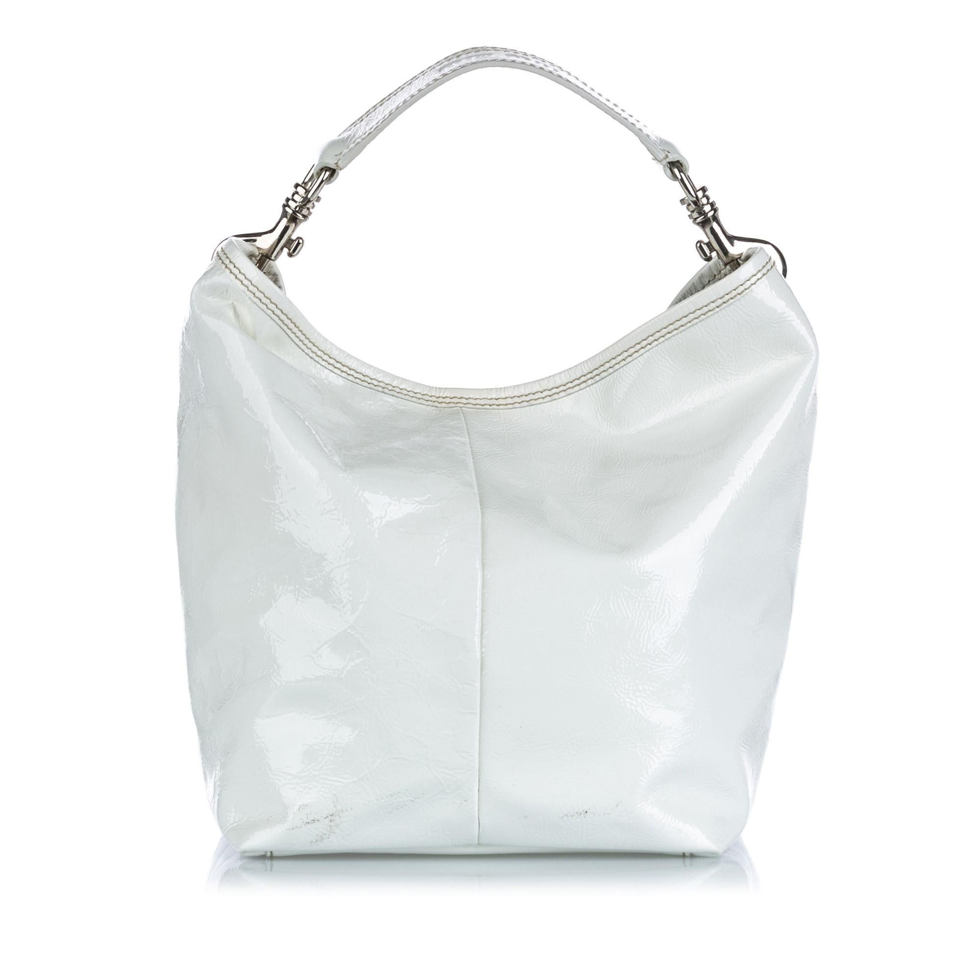 Gray Vintage Authentic Miu Miu White Vernice Shoulder Bag Italy w MEDIUM  For Sale