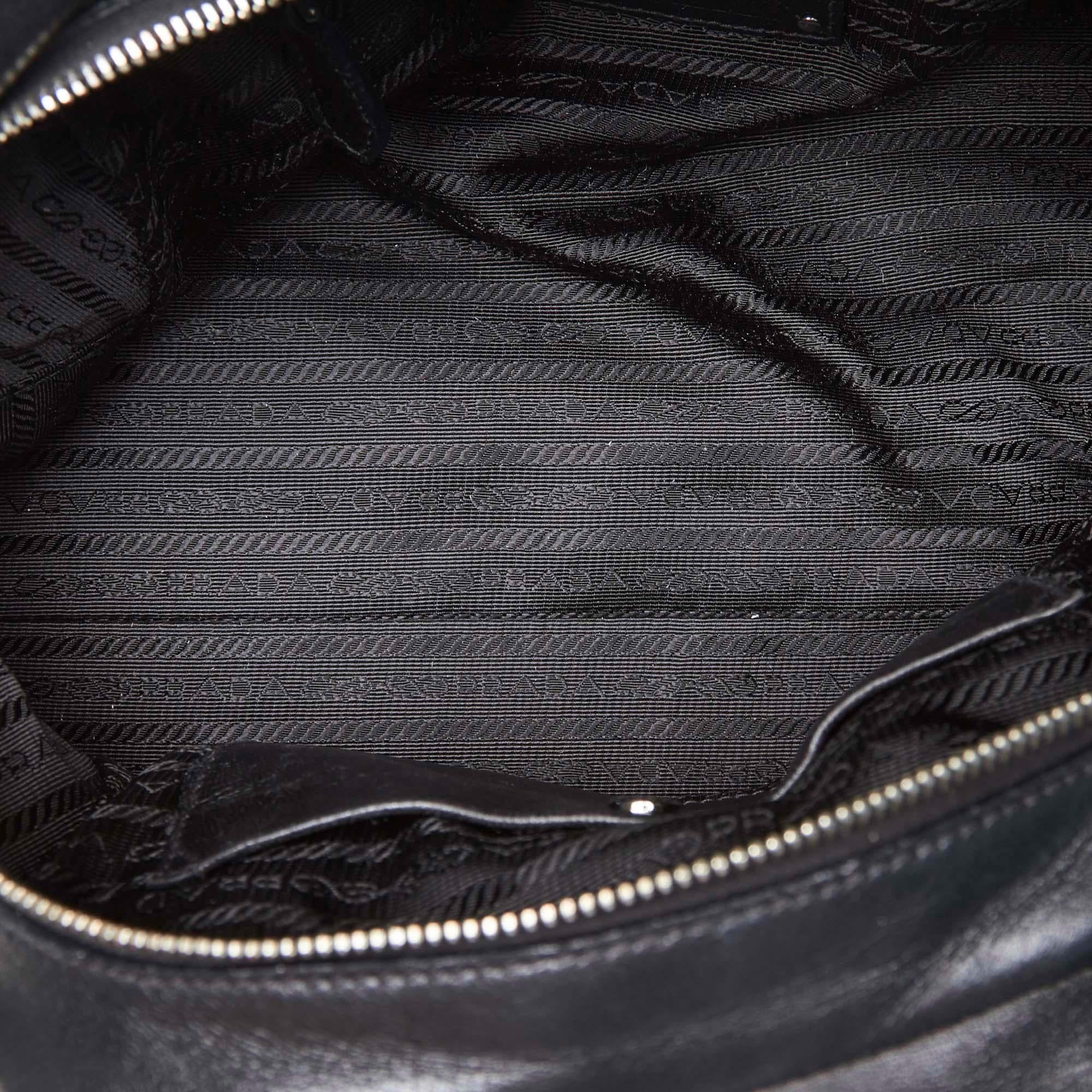 Vintage Authentic Prada Black Leather Mordore Handbag Italy MEDIUM  For Sale 1