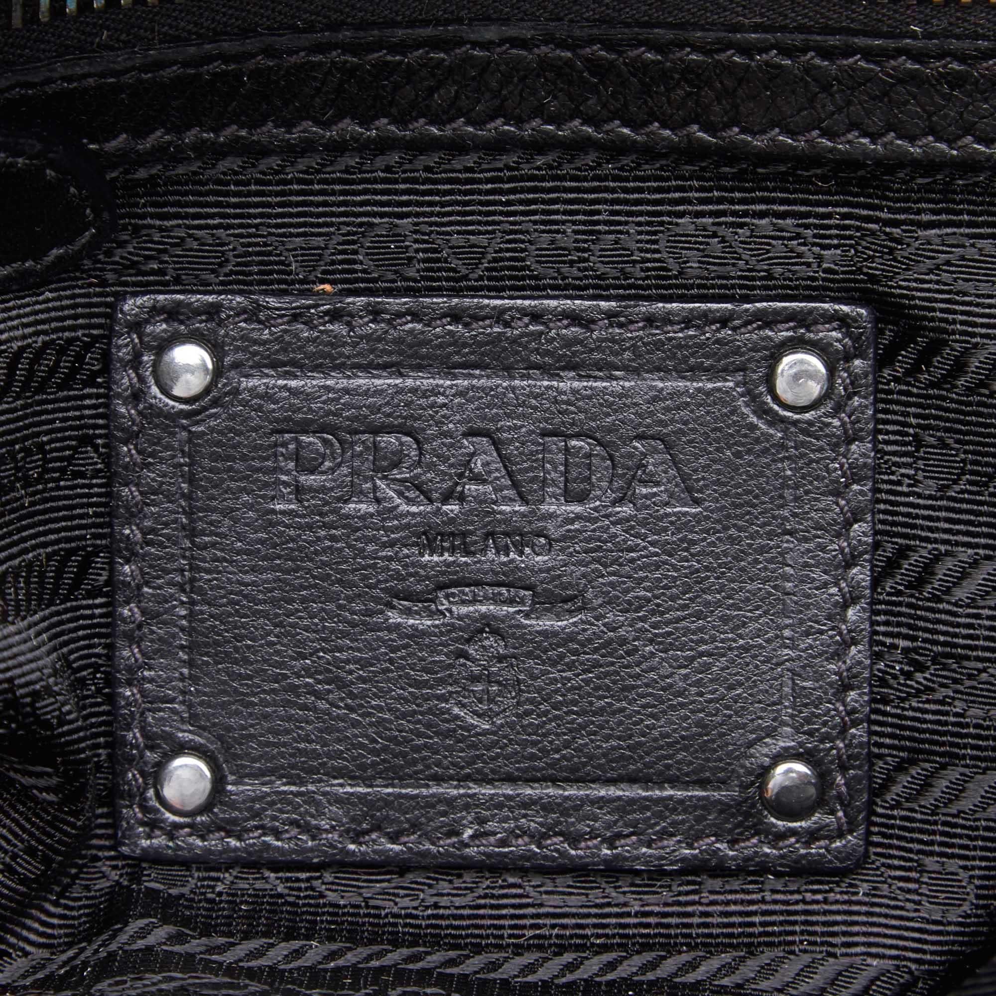 Vintage Authentic Prada Black Leather Mordore Handbag Italy MEDIUM  For Sale 2