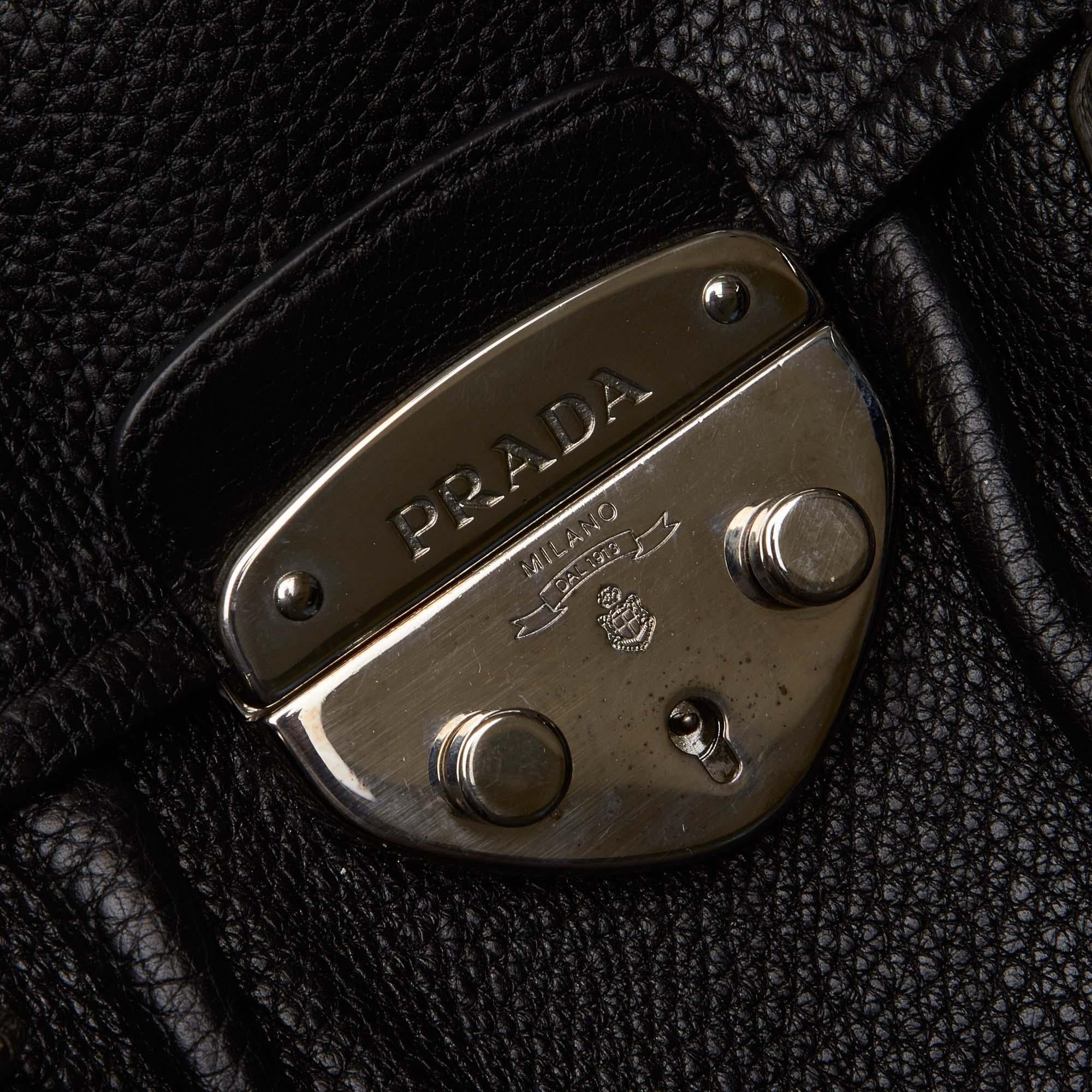 Vintage Authentic Prada Black Leather Shoulder Bag Italy w/ Dust Bag MEDIUM For Sale 5