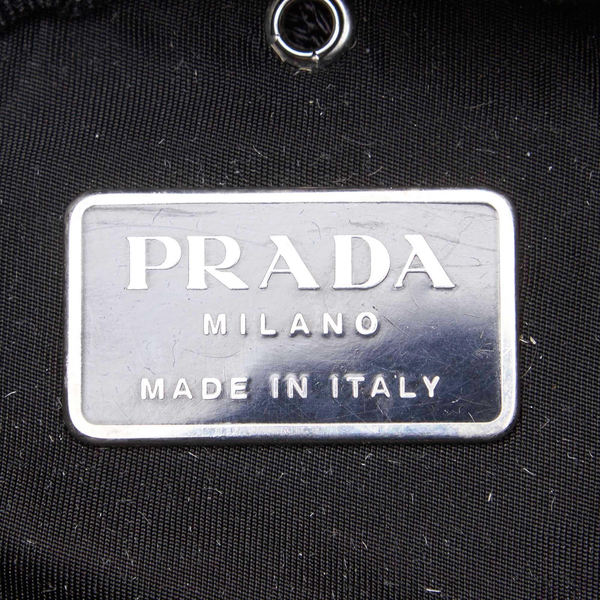 Vintage Authentic Prada Black Nylon Fabric Backpack Italy LARGE  For Sale 2