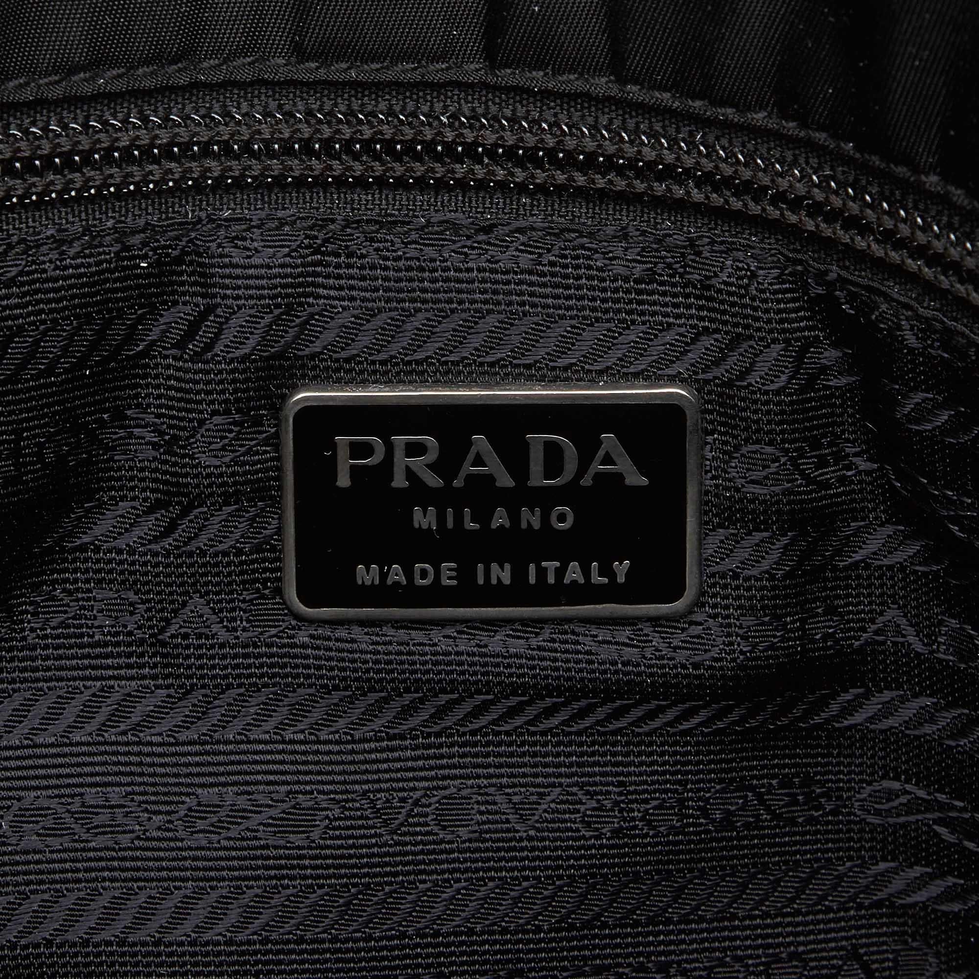 Vintage Authentic Prada Black Nylon Fabric Chain Shoulder Bag Italy MEDIUM  3