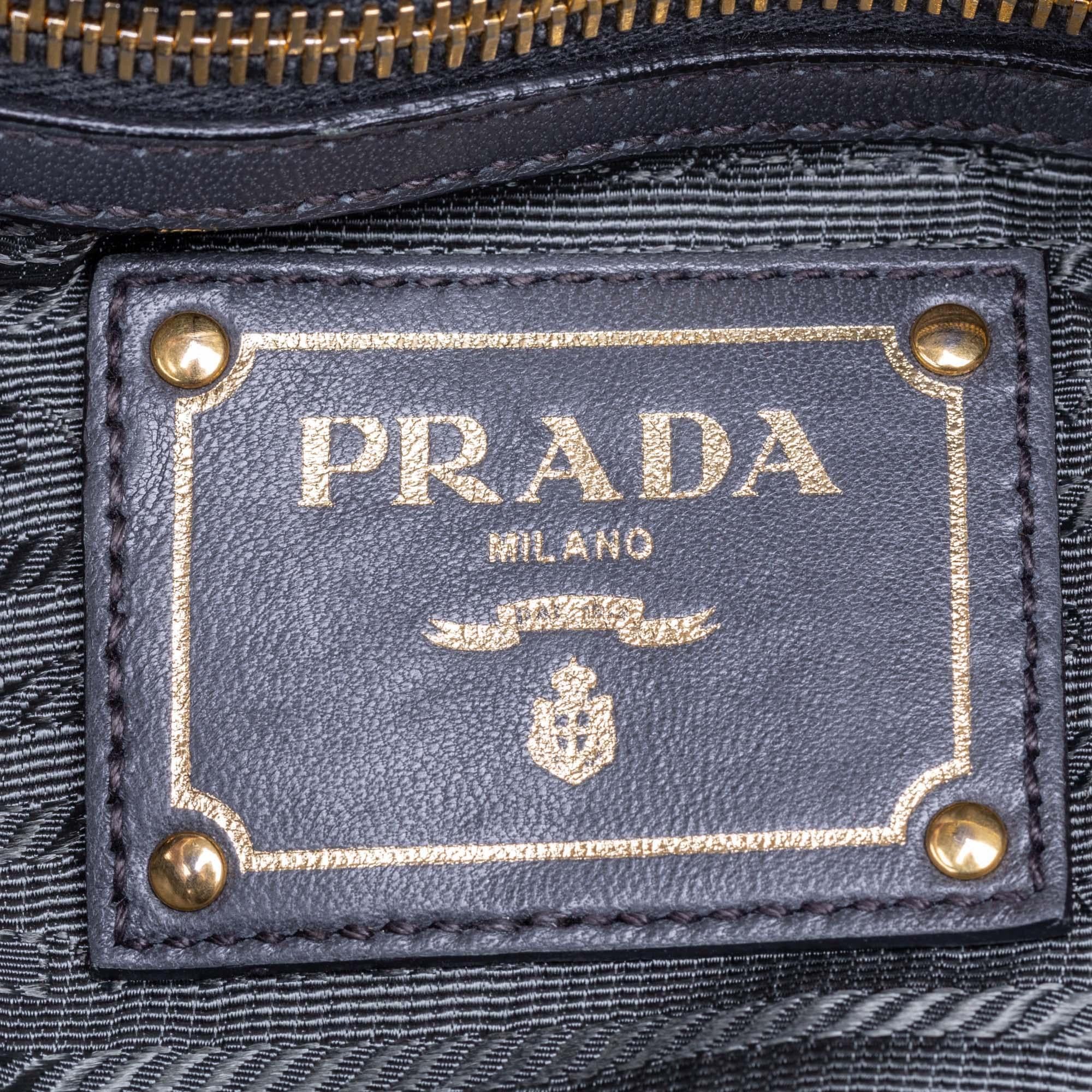 Vintage Authentic Prada Gray Gathered Handbag Turkey w Dust Bag LARGE In Good Condition For Sale In Orlando, FL