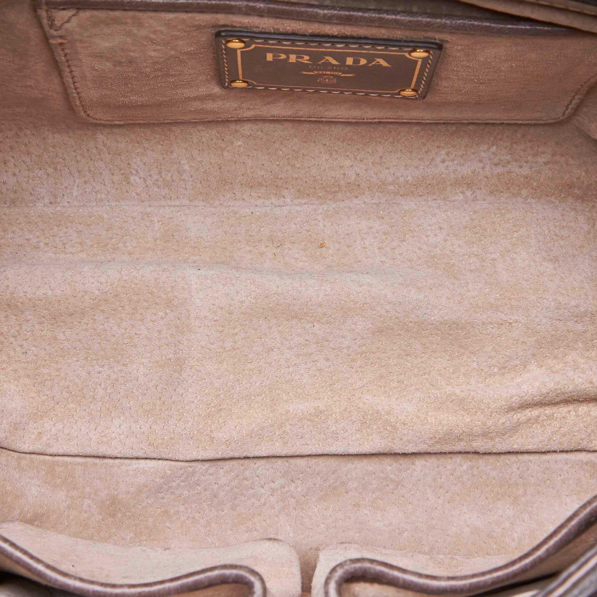 Vintage Authentic Prada Leather Pattina Crossbody Bag Italy w Dust Bag MEDIUM  In Good Condition In Orlando, FL
