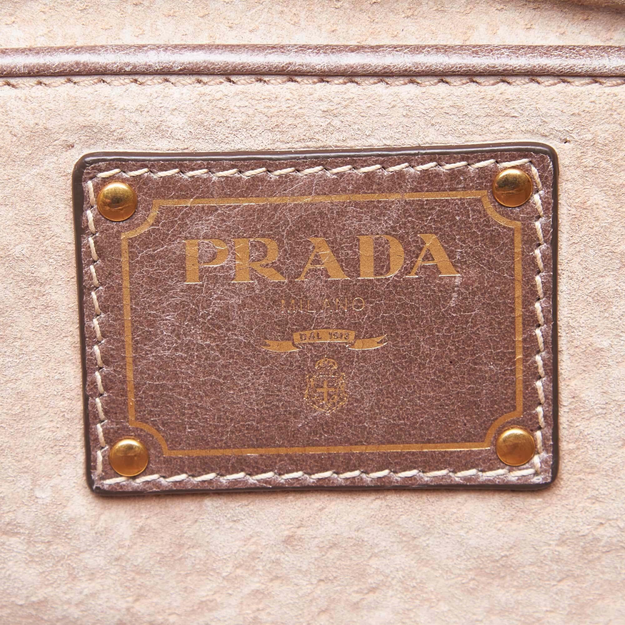 Women's Vintage Authentic Prada Leather Pattina Crossbody Bag Italy w Dust Bag MEDIUM