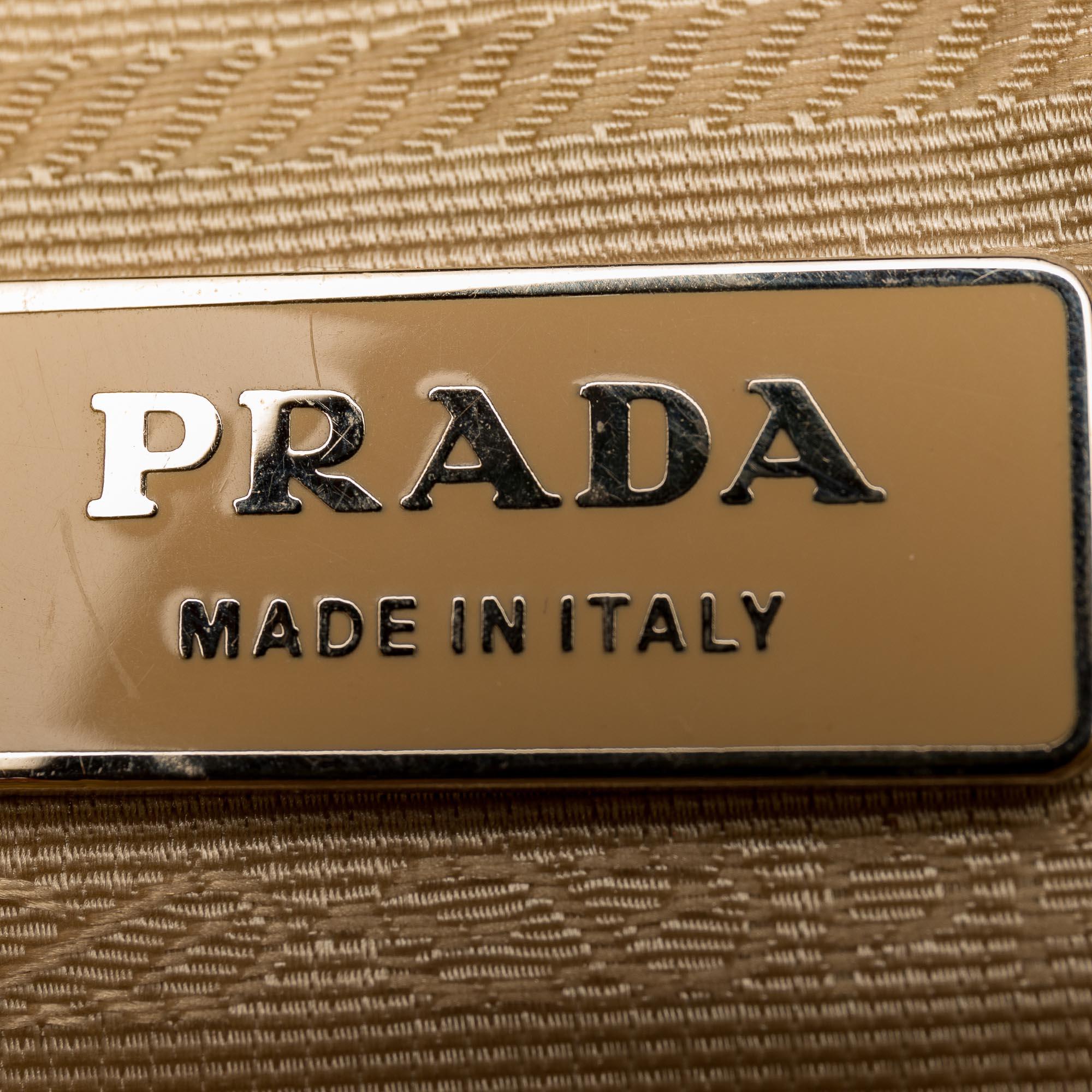 Women's Vintage Authentic Prada Leather Saffiano Bauletto Handbag w Padlock Key MEDIUM  For Sale