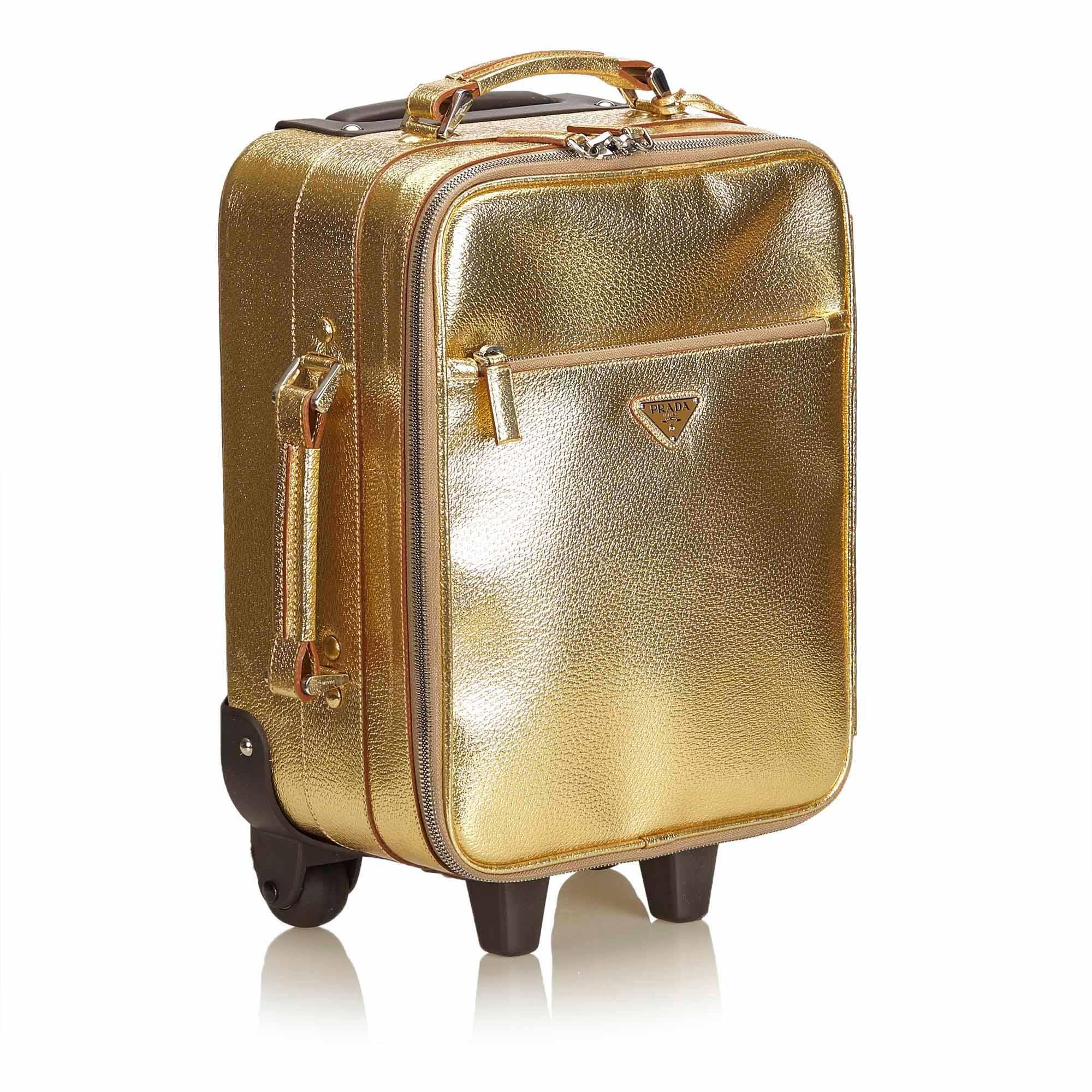 This travel bag features a leather body, zip-around closure, flat handle, elongated handle, exterior zip pocket, and an interior zip pocket. It carries as AB condition rating.

Inclusions: 
Dust Bag
Authenticity Card

Dimensions:
Length: 42.00