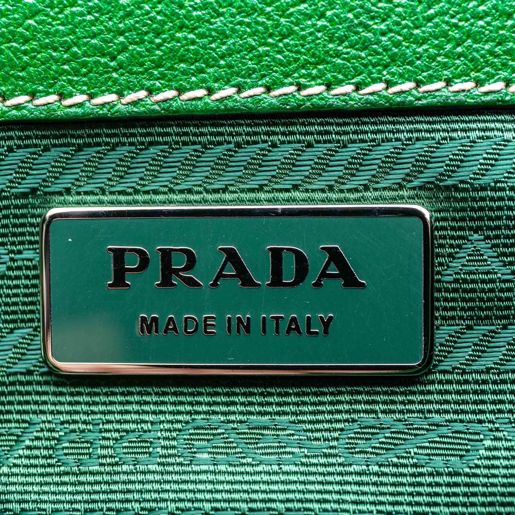 Vintage Authentic Prada Printed Shoulder Bag Italy w Authenticity Card MEDIUM  For Sale 1