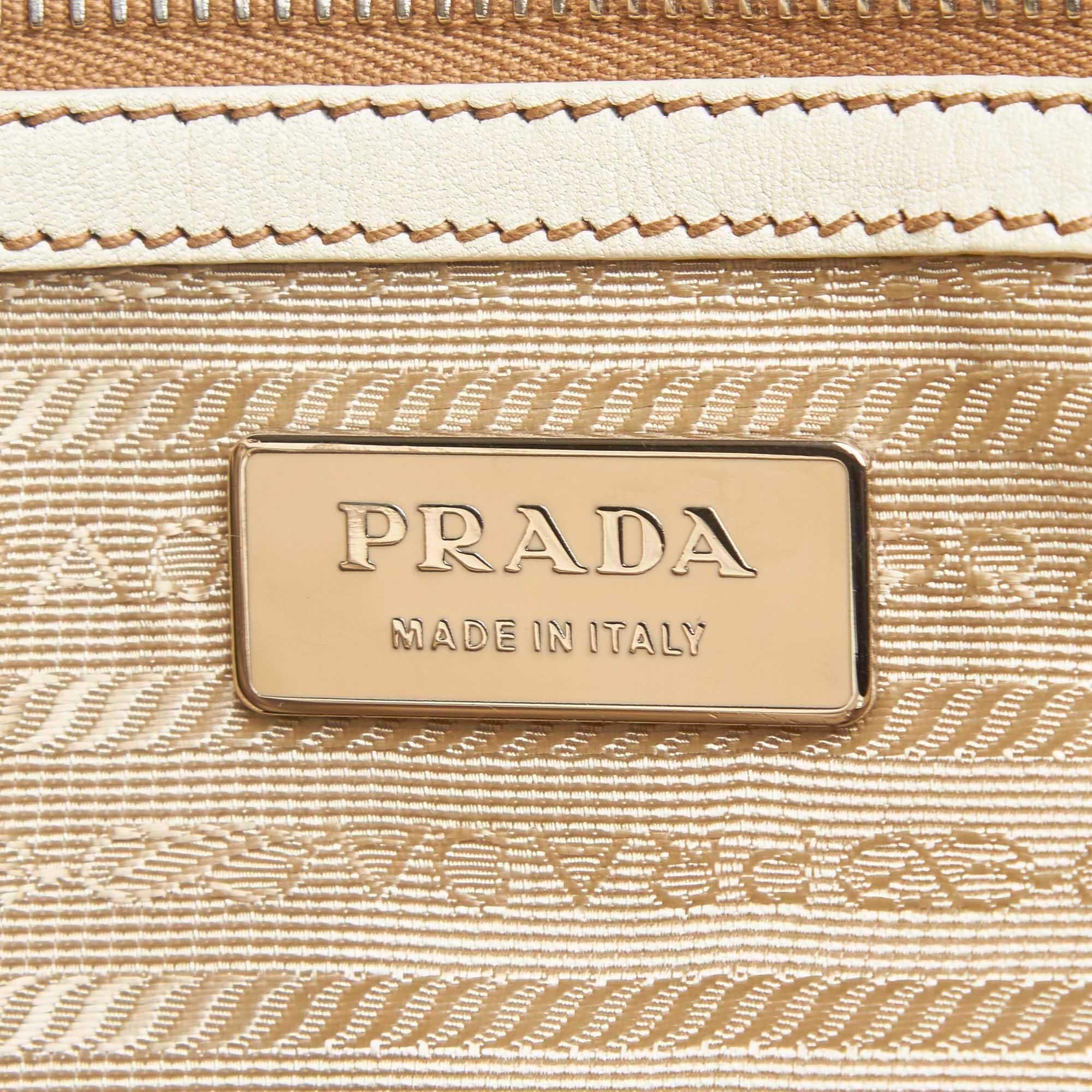 Women's Vintage Authentic Prada Vitello Daino Tote Bag w Dust Bag Authenticity Card