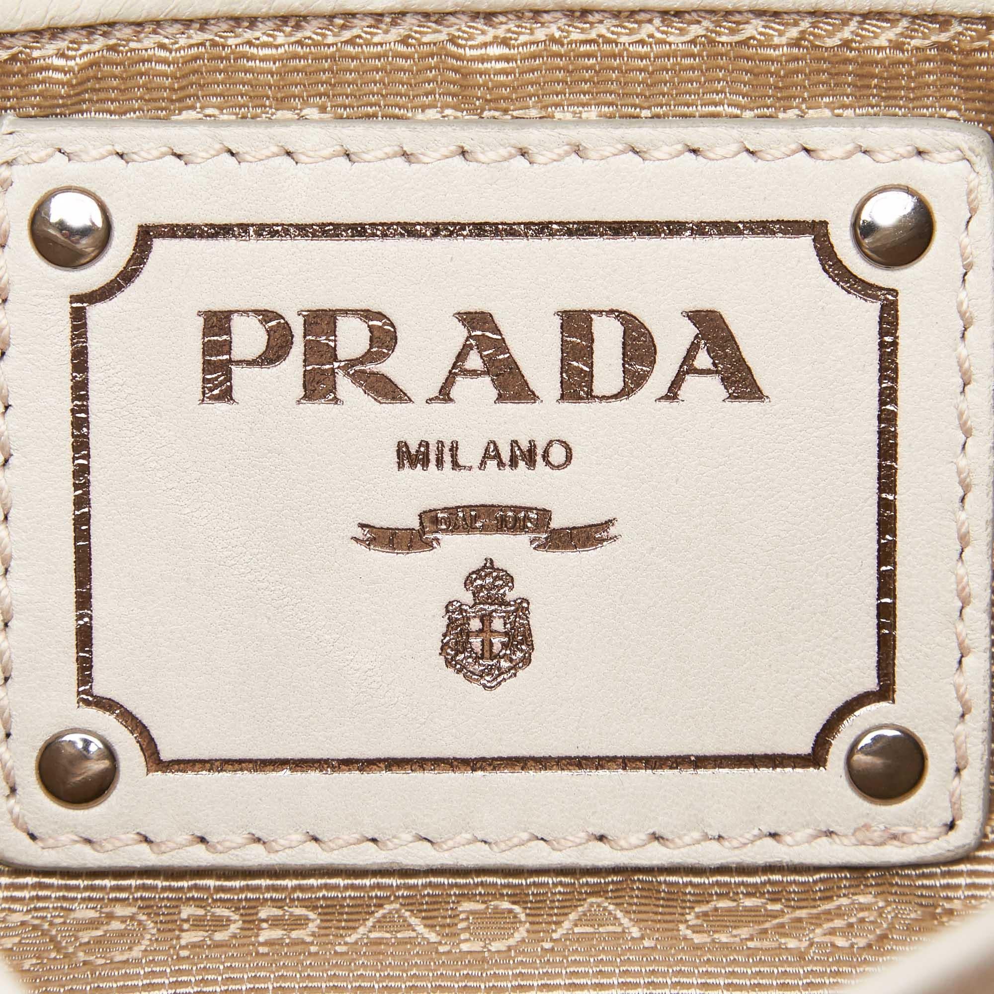 Vintage Authentic Prada White Ivory Leather Gathered Satchel Italy MEDIUM  For Sale 2