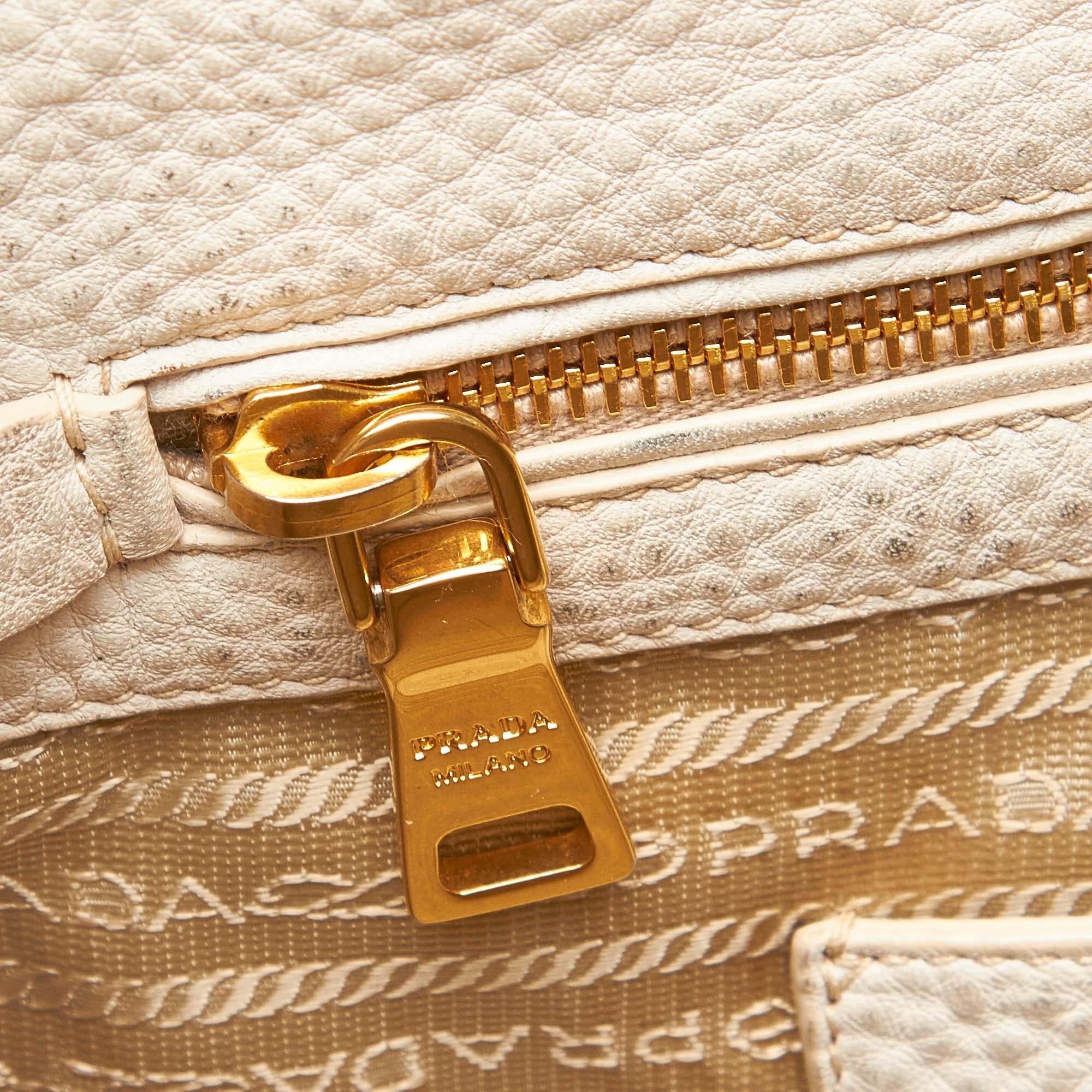 Vintage Authentic Prada White Ivory Leather Vitello Daino Tote Bag Italy LARGE 8