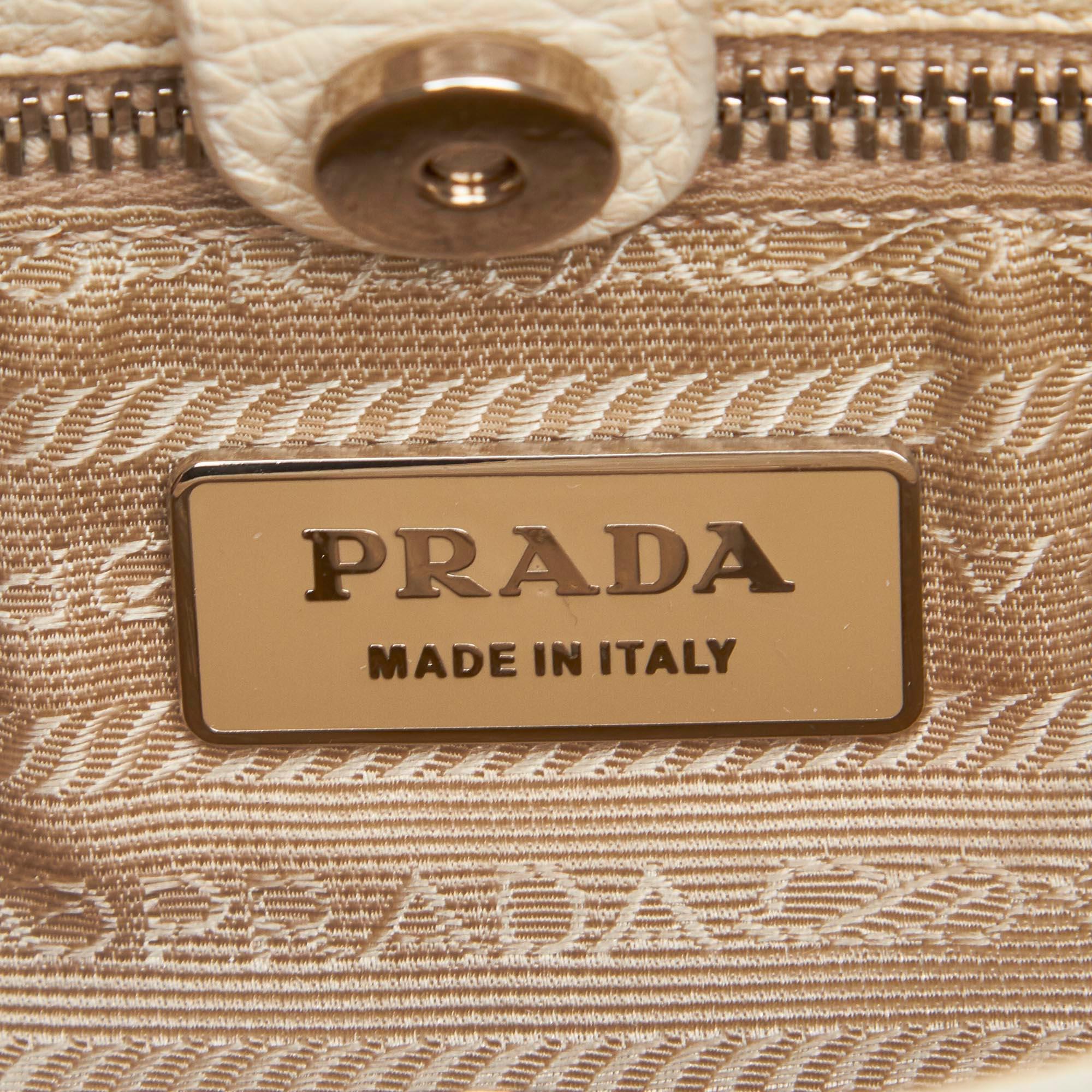 Vintage Authentic Prada White Leather Bar Shoulder Bag Italy w Dust Bag LARGE  For Sale 2