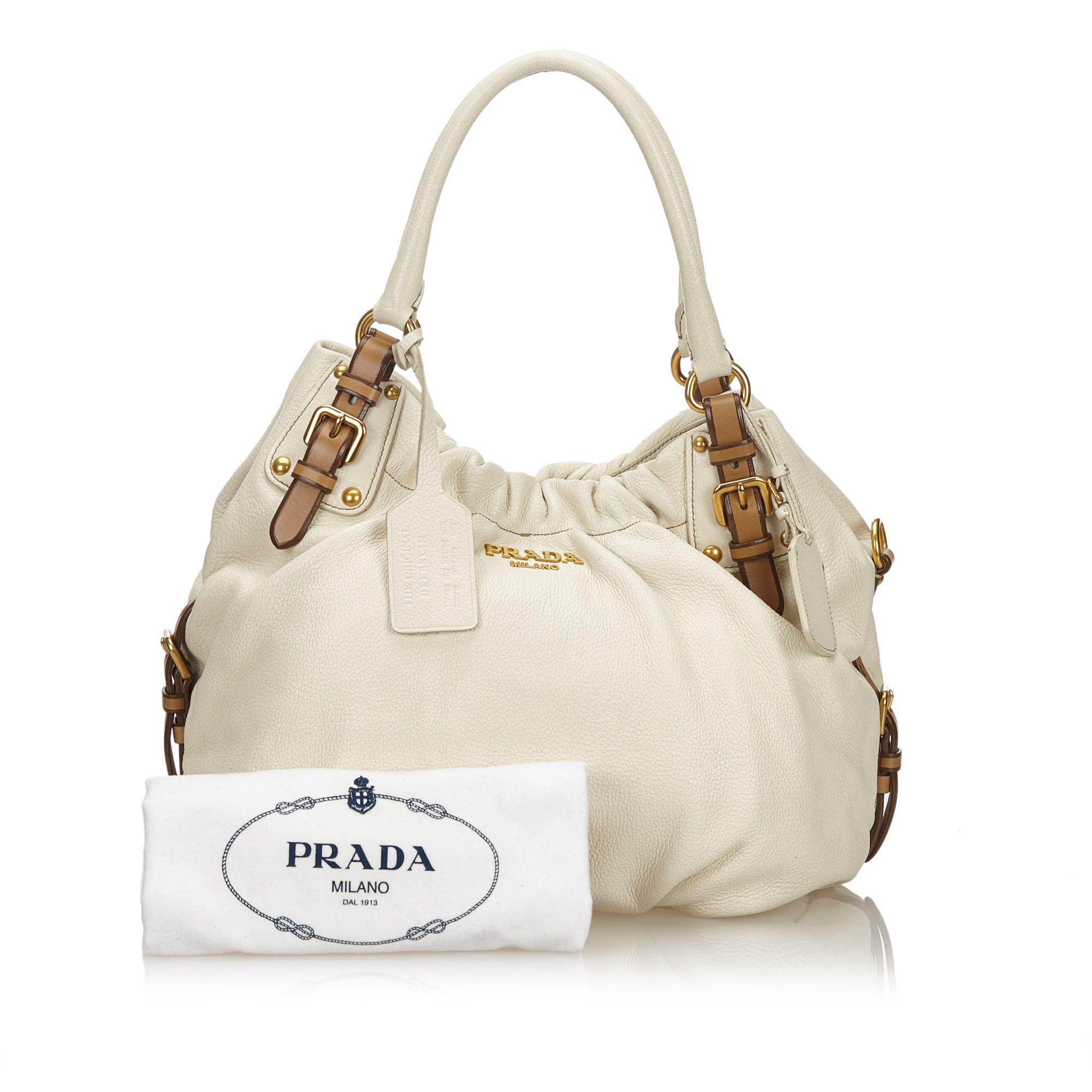 Vintage Authentic Prada White Leather Vitello Daino Shoulder Bag ITALY w MEDIUM  For Sale 5
