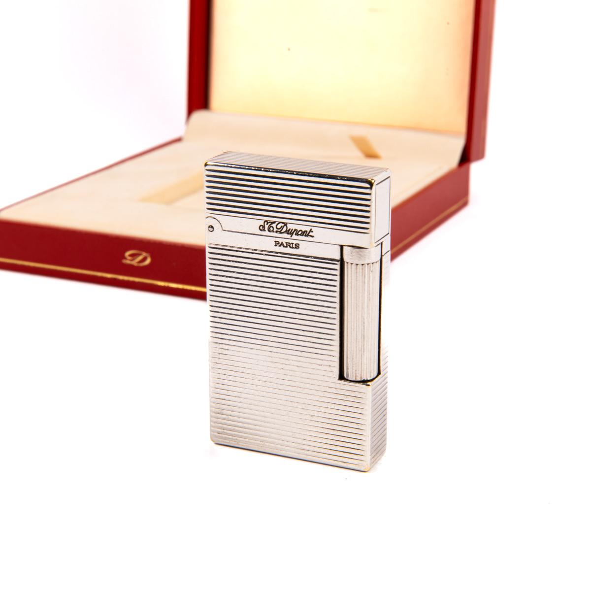Vintage Authentic Silver plated Ligne 2 ST DUPONT Montparnasse Lighter in Box In Good Condition In DELFT, NL
