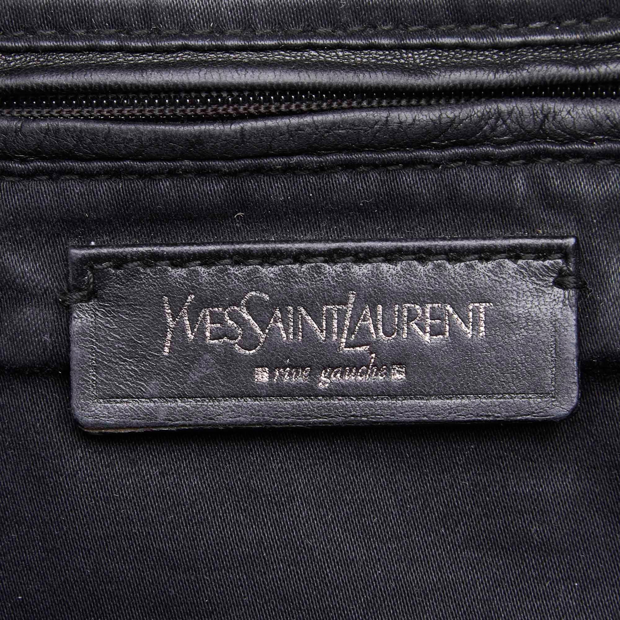 Vintage Authentic YSL Black Leather Easy Boston Bag Italy w/ Dust Bag LARGE  In Good Condition For Sale In Orlando, FL