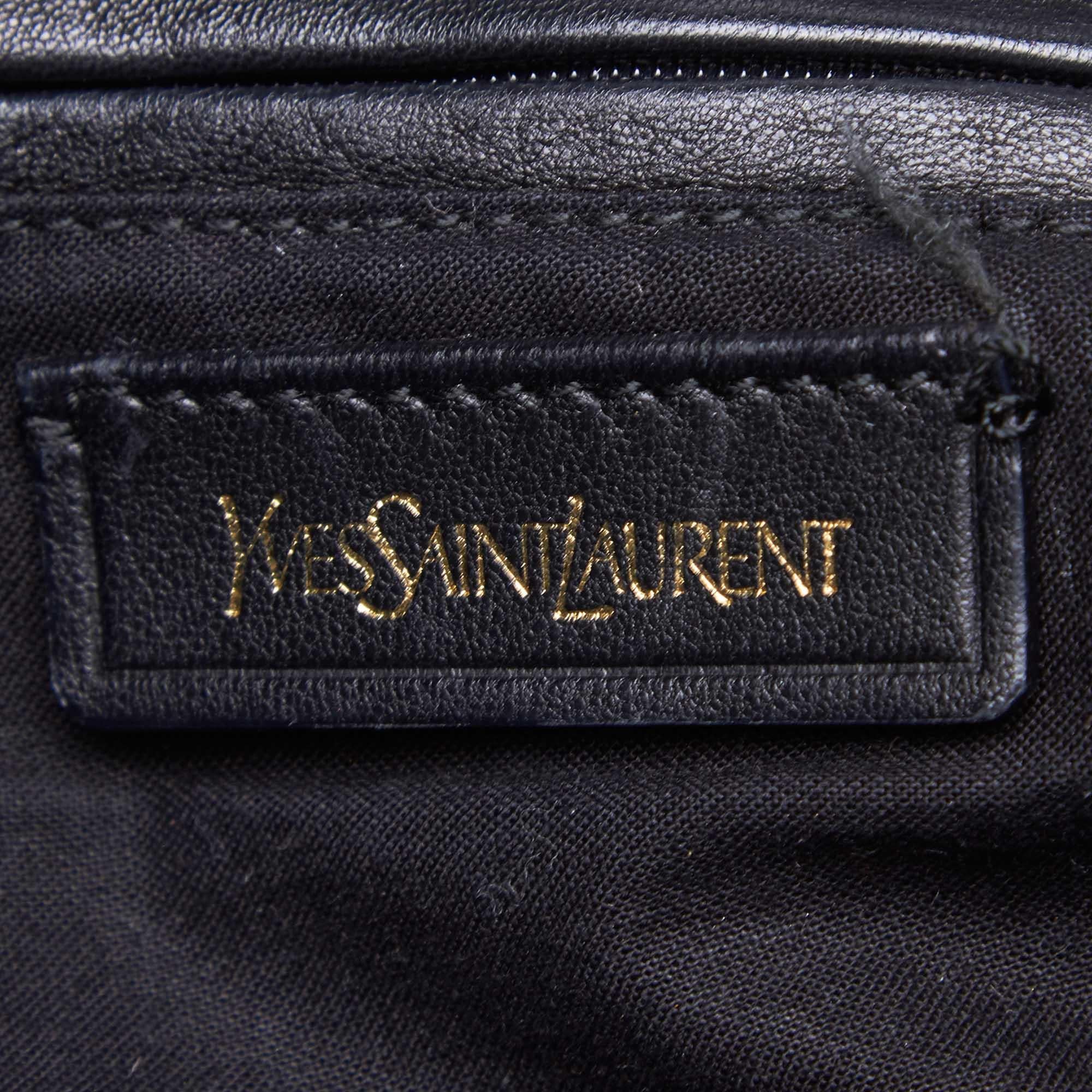 Vintage Authentic YSL Black Patent Leather Belle de Jour Tote Bag France LARGE  For Sale 2