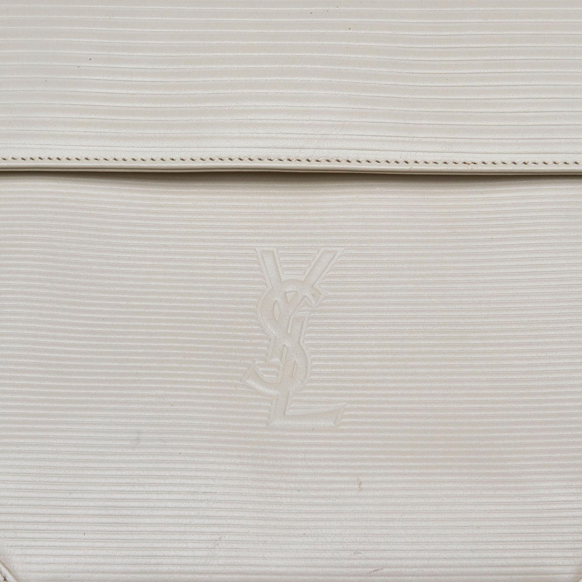 Vintage Authentic YSL White Leather Clutch Bag France SMALL  For Sale 3