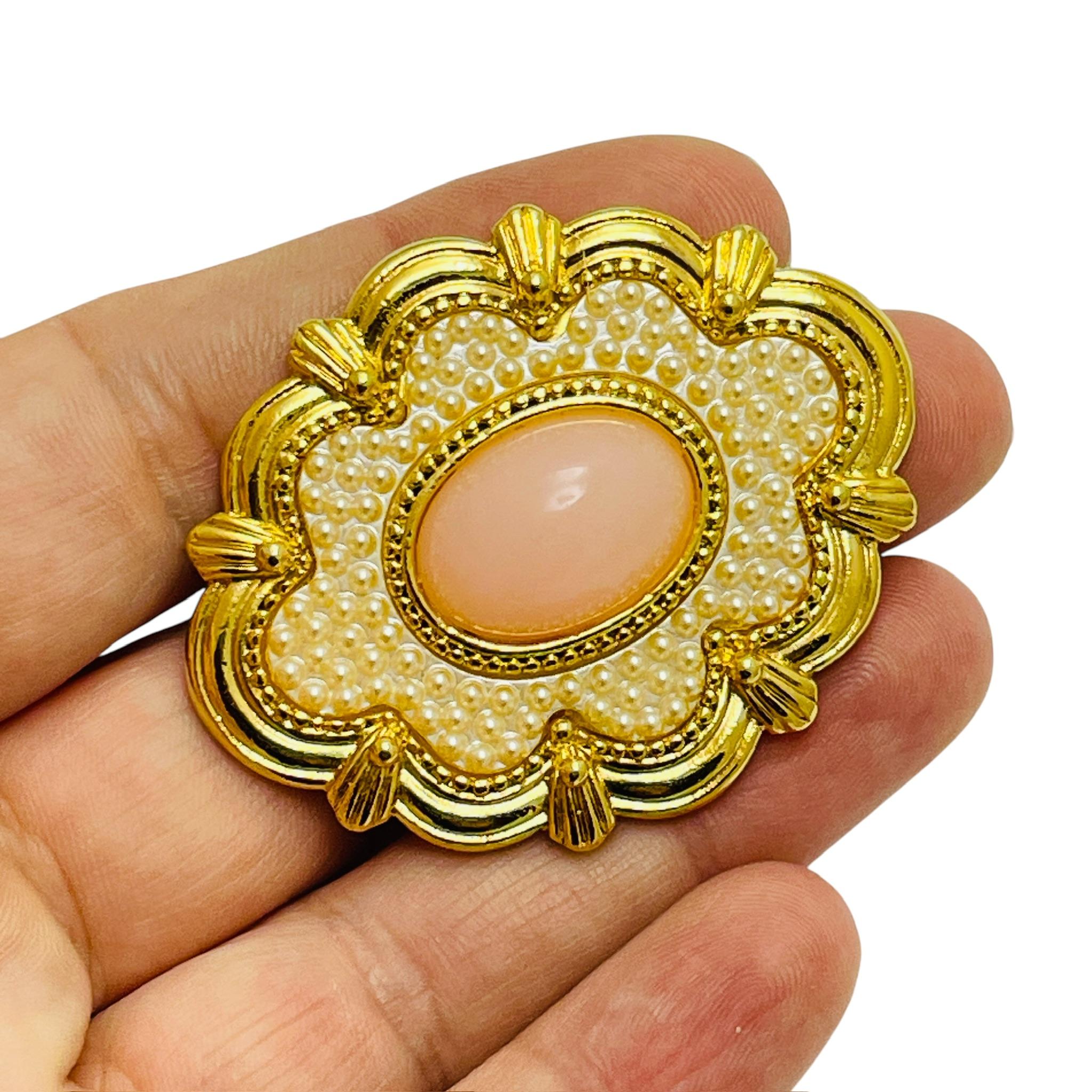 Women's Vintage AVON gold tone faux coral pearl designer brooch For Sale